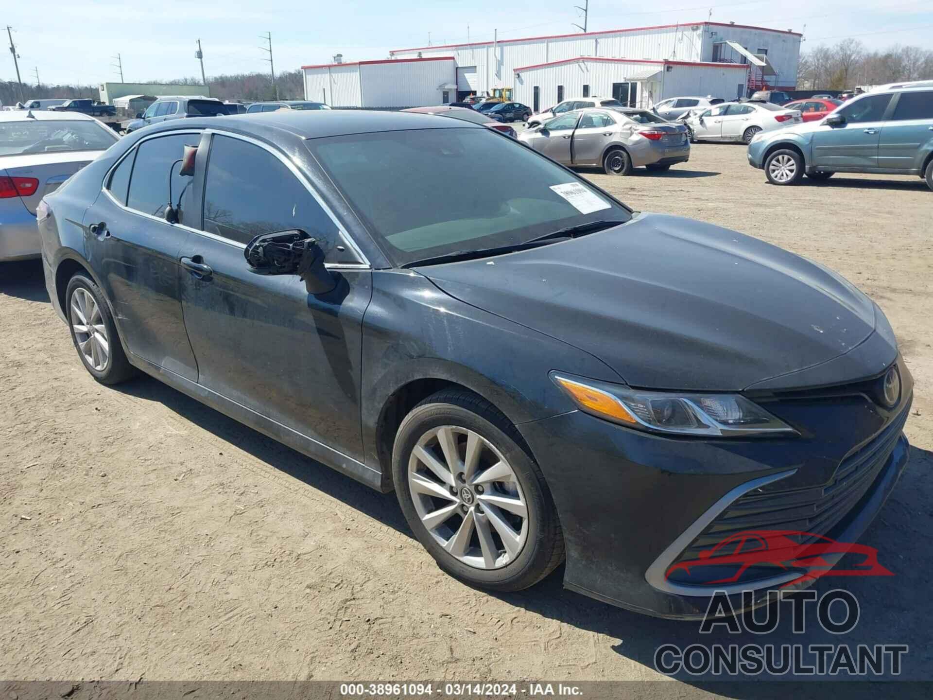 TOYOTA CAMRY 2023 - 4T1C11BK6PU100536