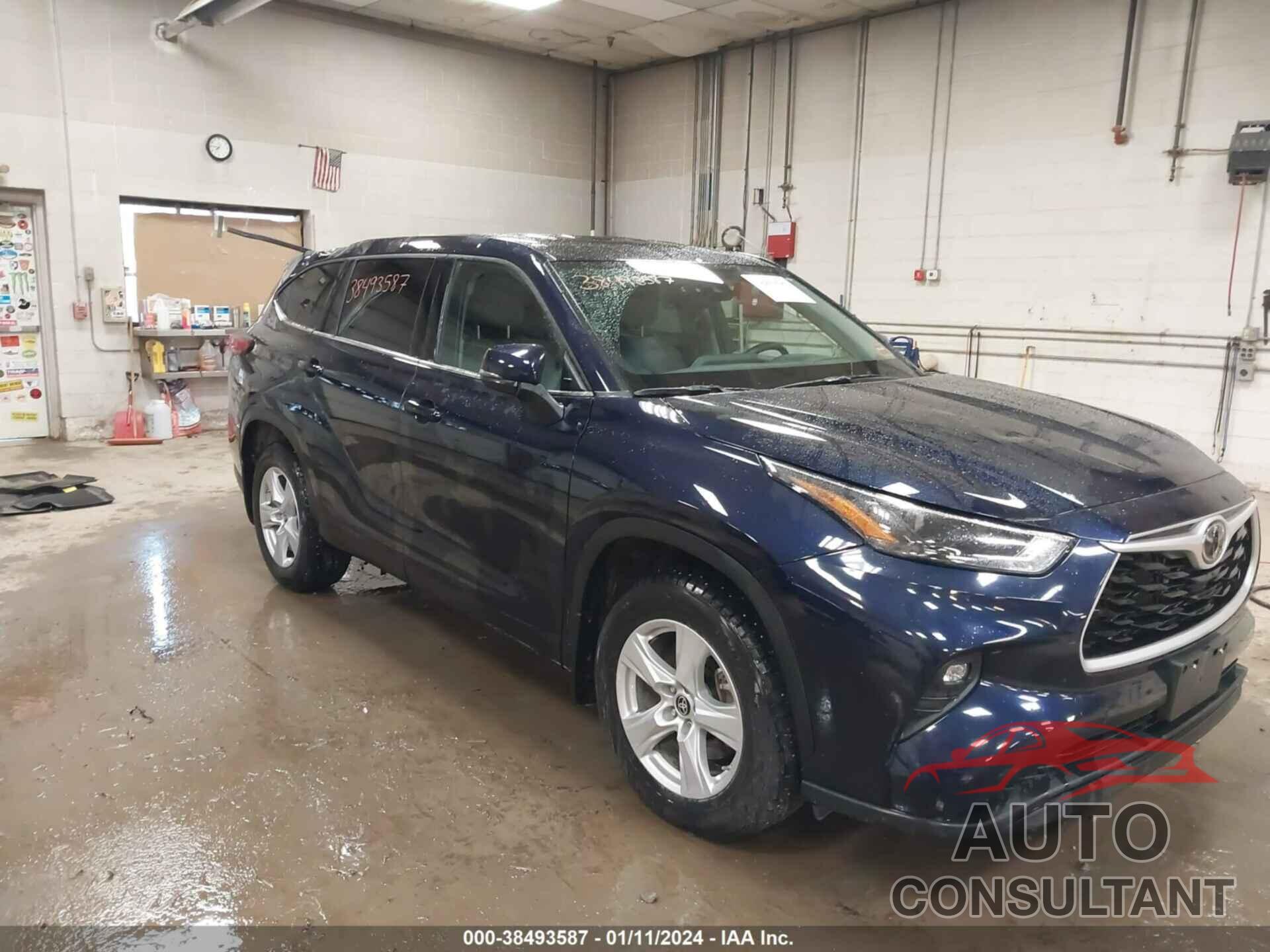 TOYOTA HIGHLANDER 2022 - 5TDBZRBH6NS243760