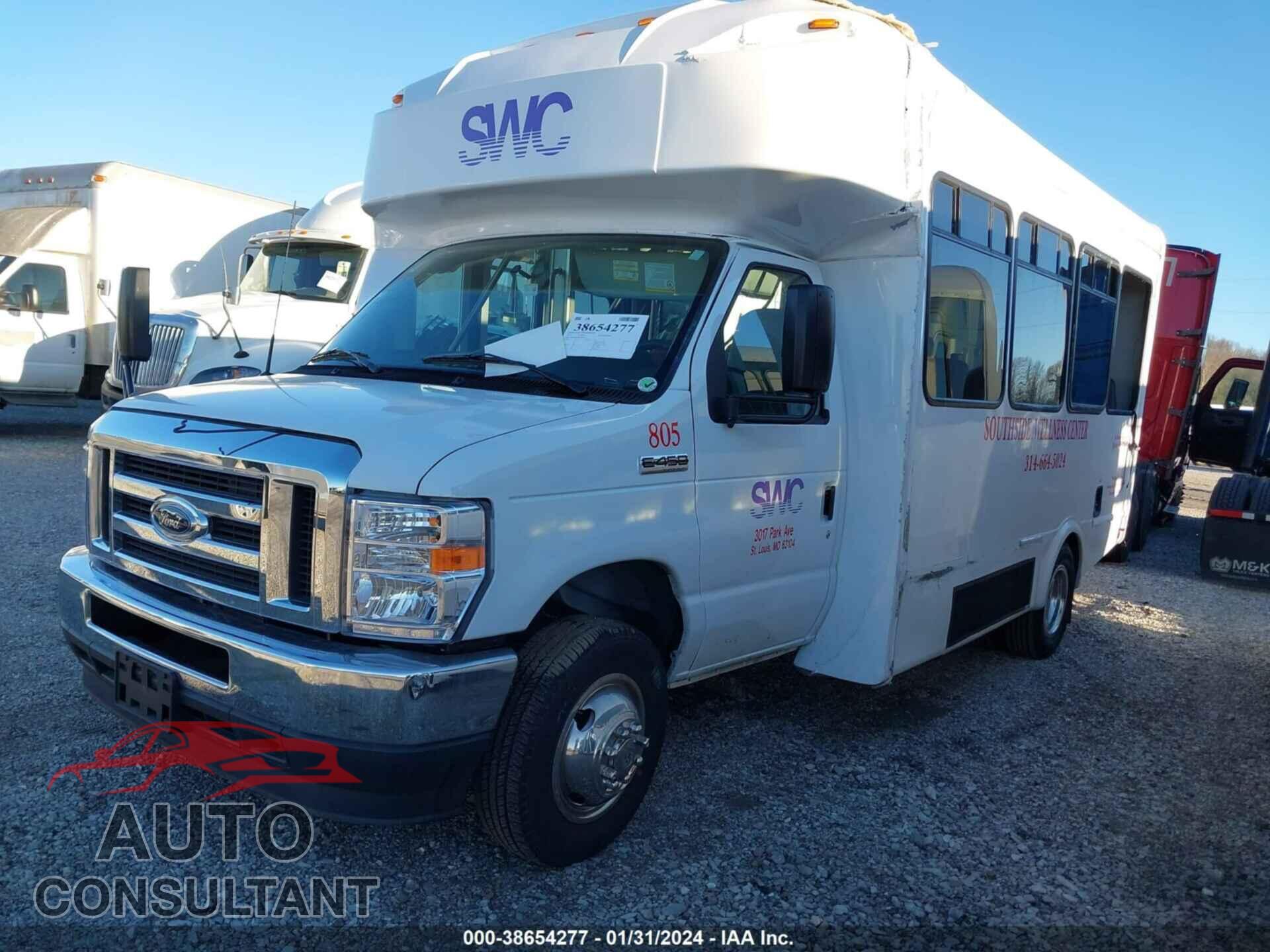 FORD E-450 CUTAWAY 2024 - 1FDFE4FN0RDD08051