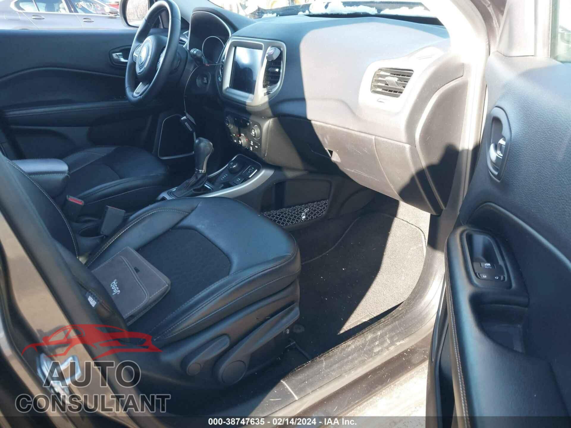 JEEP NEW COMPASS 2017 - 3C4NJDBB4HT651476