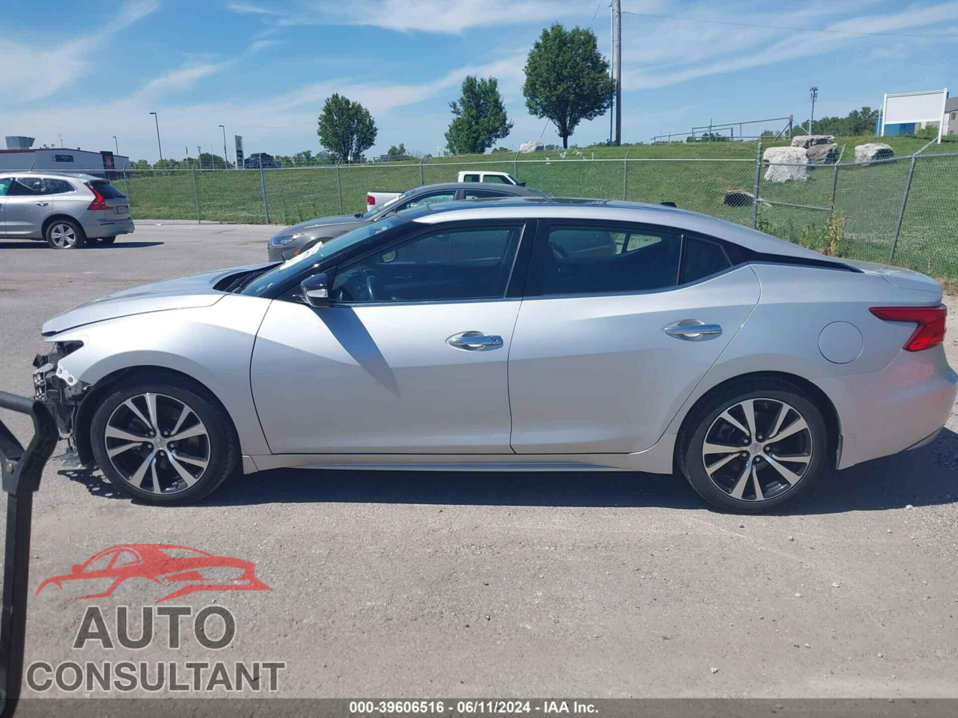 NISSAN MAXIMA 2017 - 1N4AA6AP1HC450501