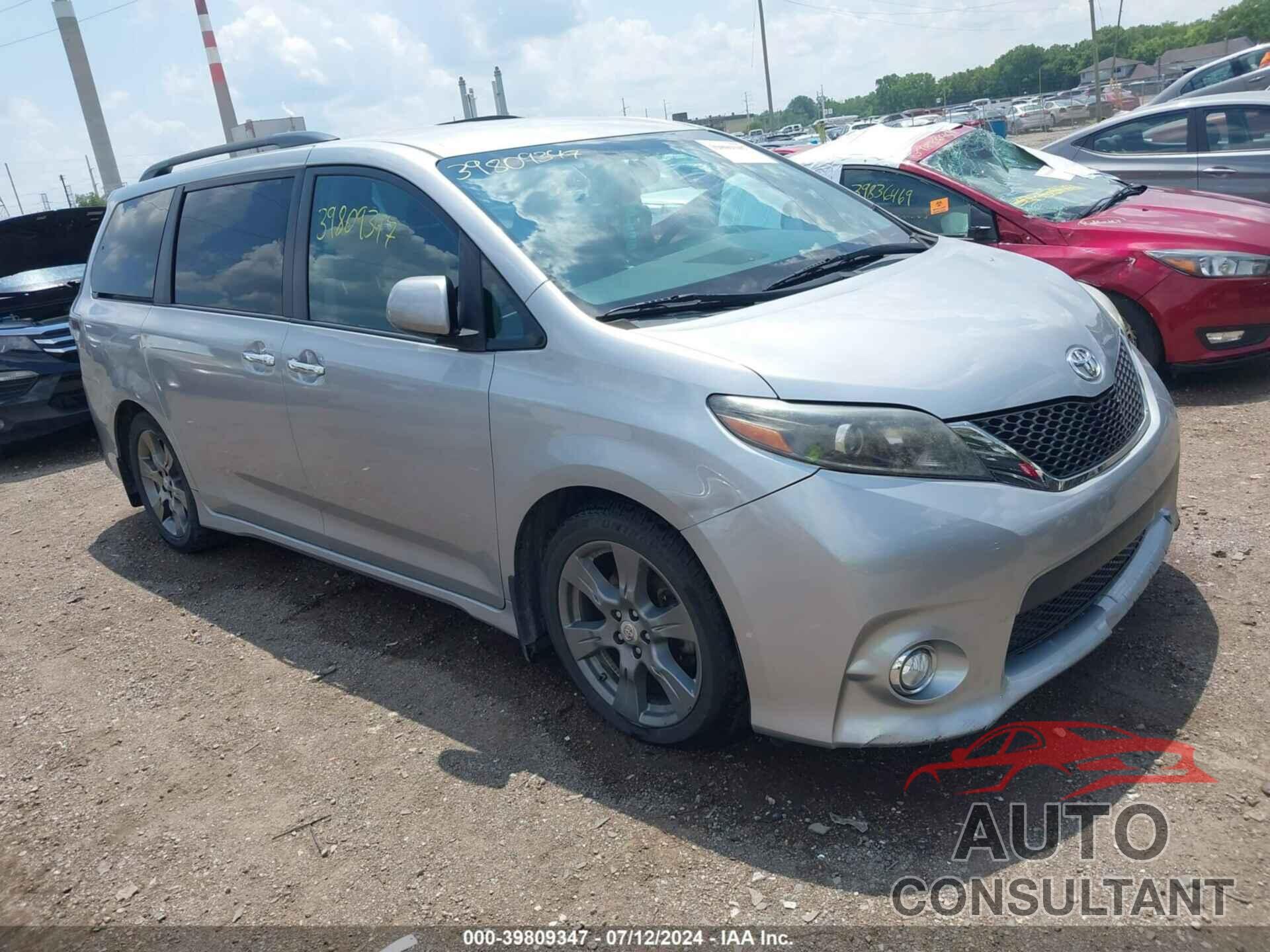 TOYOTA SIENNA 2016 - 5TDXK3DC5GS707763