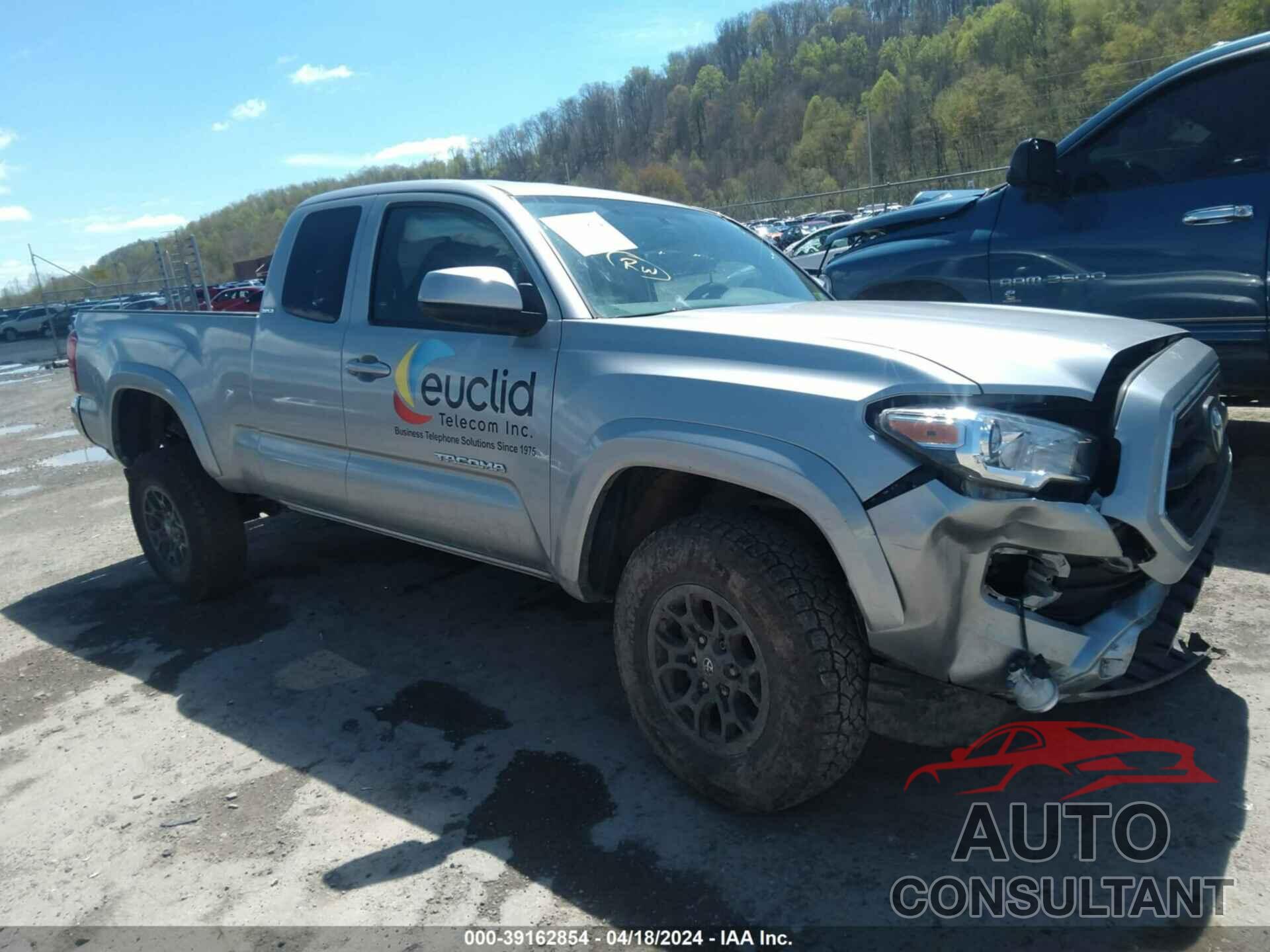 TOYOTA TACOMA 2017 - 5TFSZ5AN0HX056738