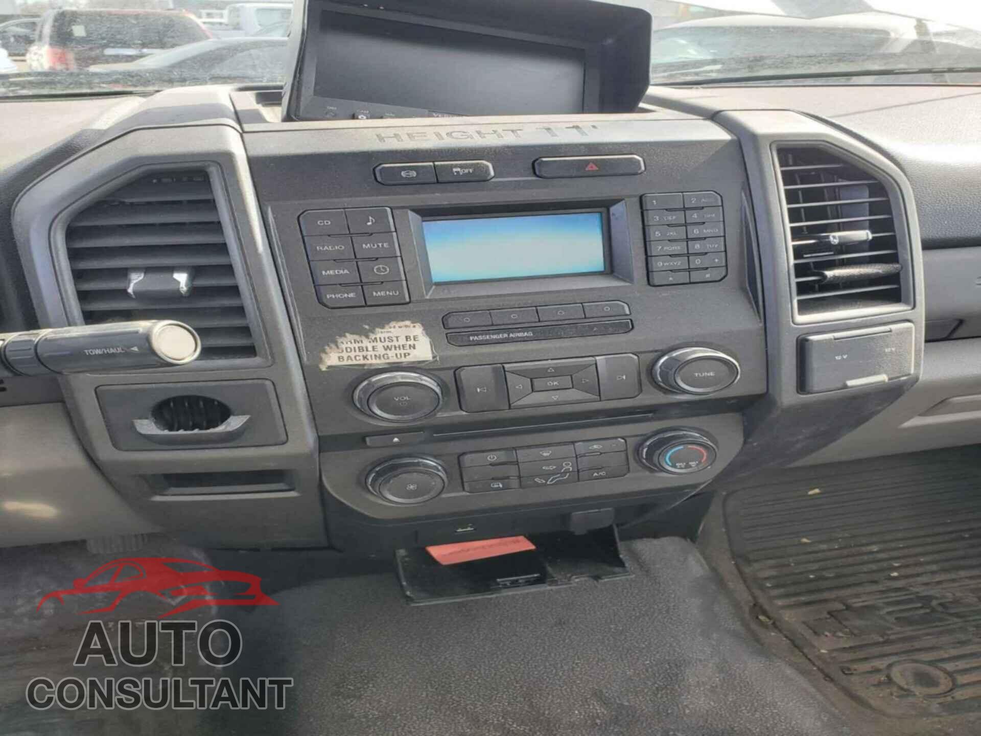 FORD F550 2017 - 1FDUF5GT3HDA01821