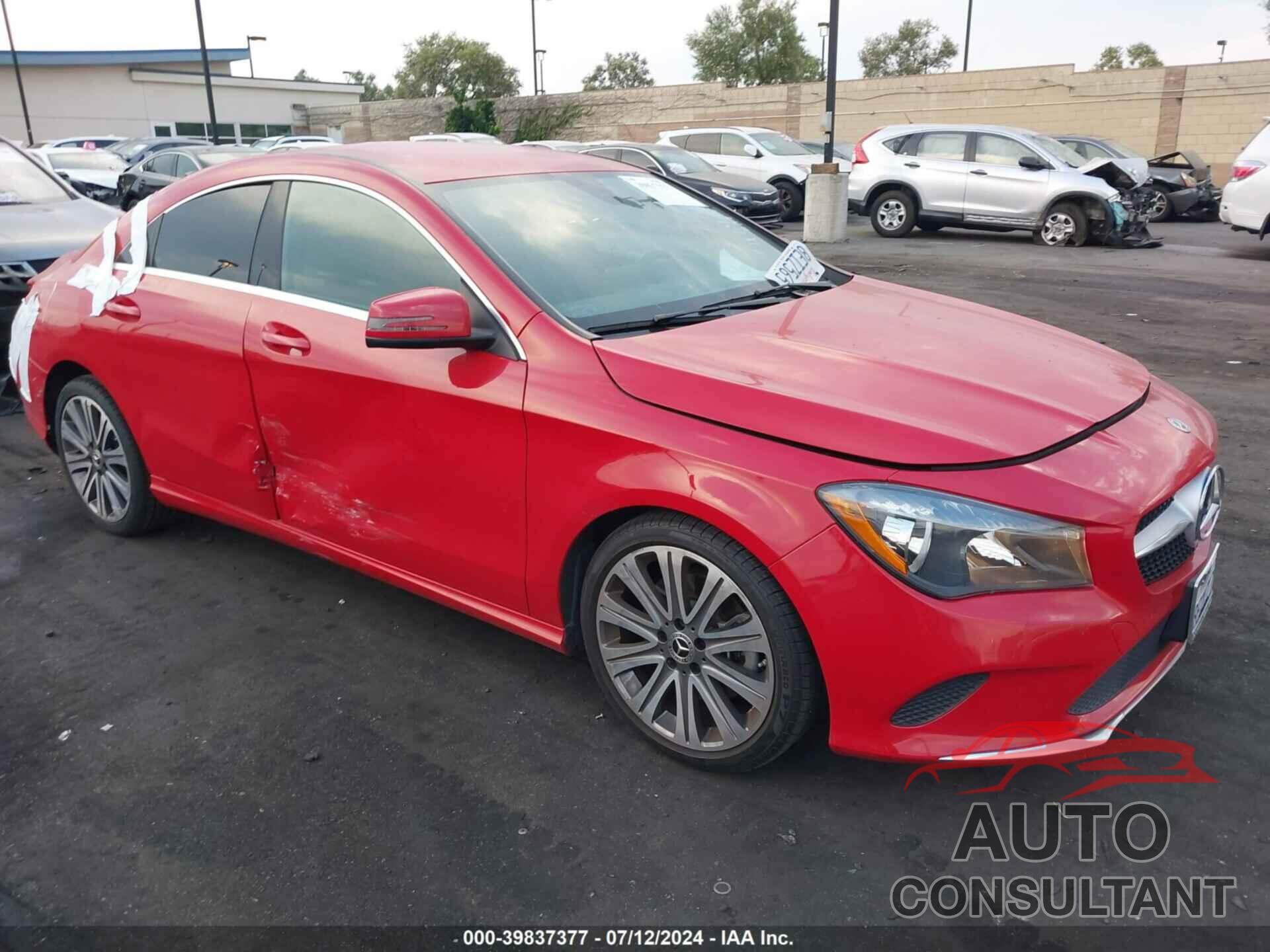 MERCEDES-BENZ CLA 250 2018 - WDDSJ4EB3JN659028