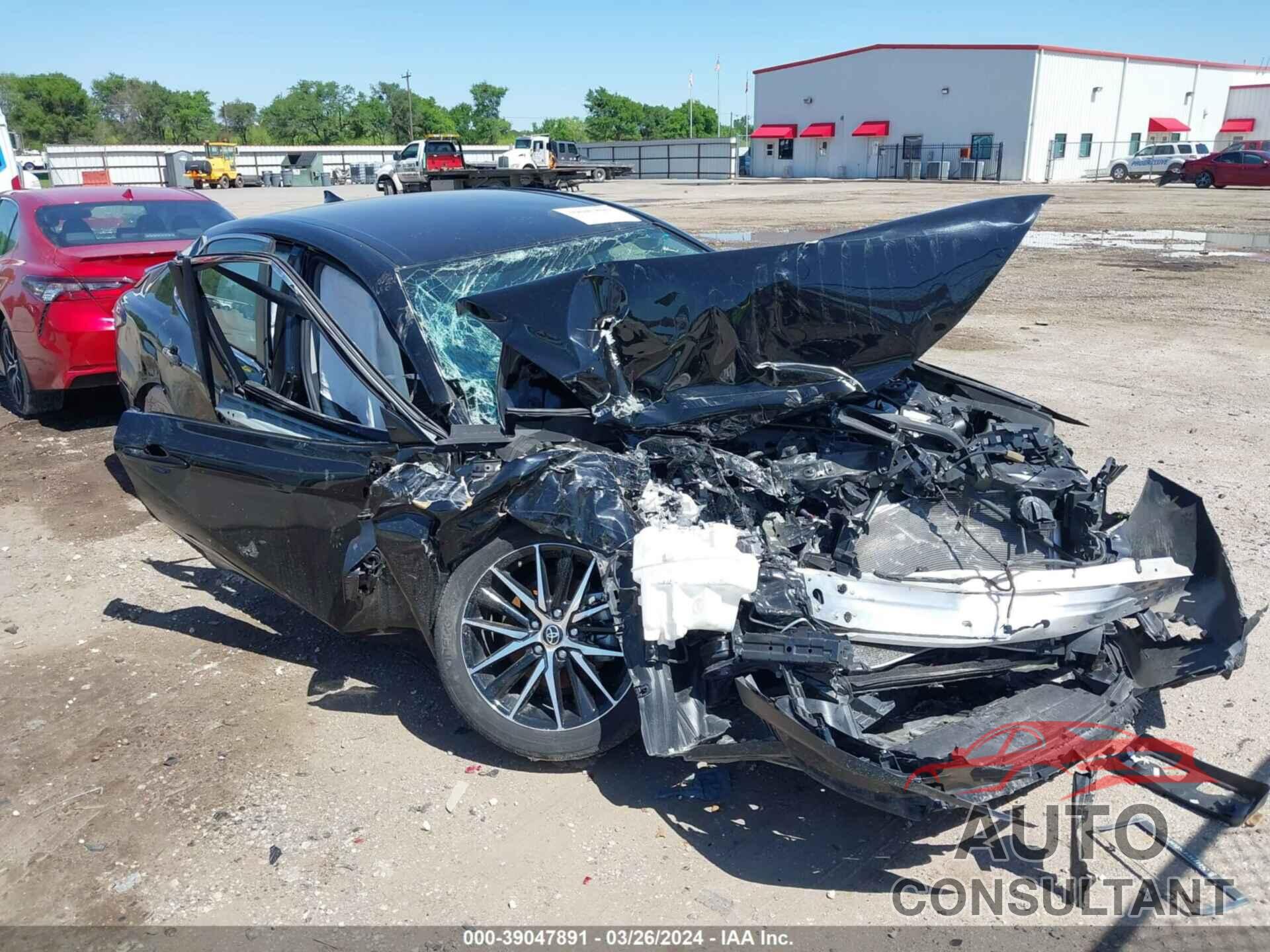 TOYOTA CAMRY 2023 - 4T1G11AK0PU752989