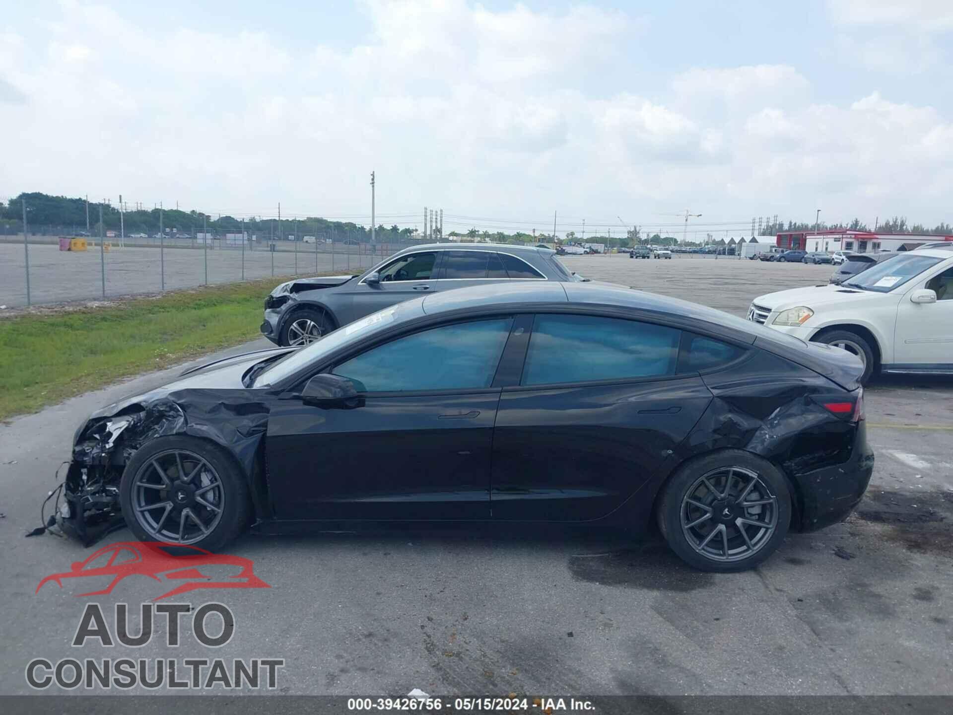 TESLA MODEL 3 2021 - 5YJ3E1EB8MF848214