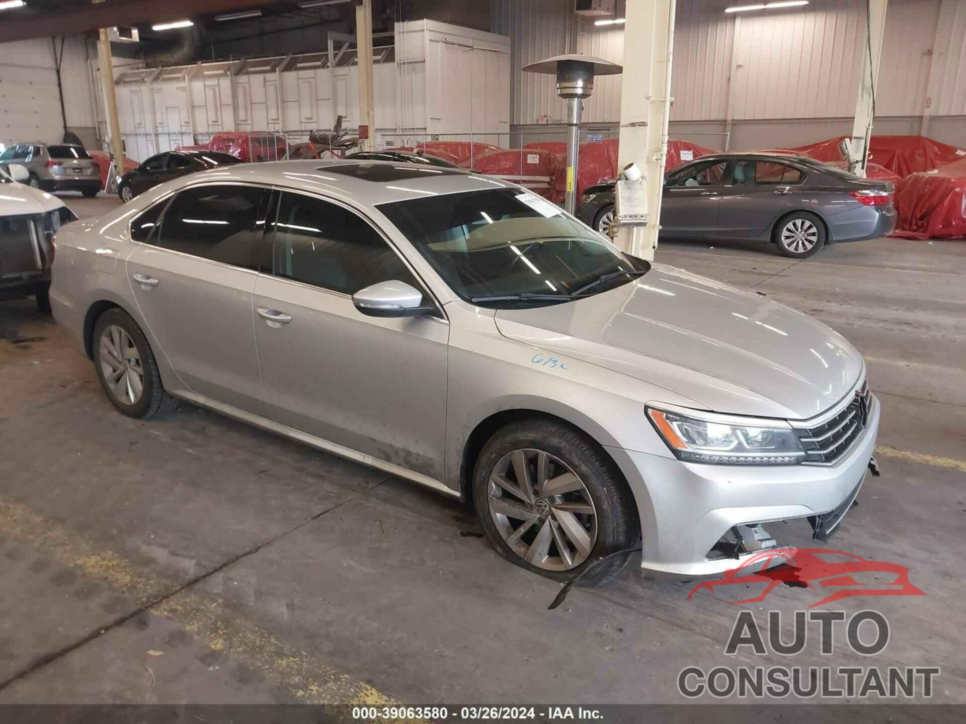 VOLKSWAGEN PASSAT 2018 - 1VWBA7A30JC036503