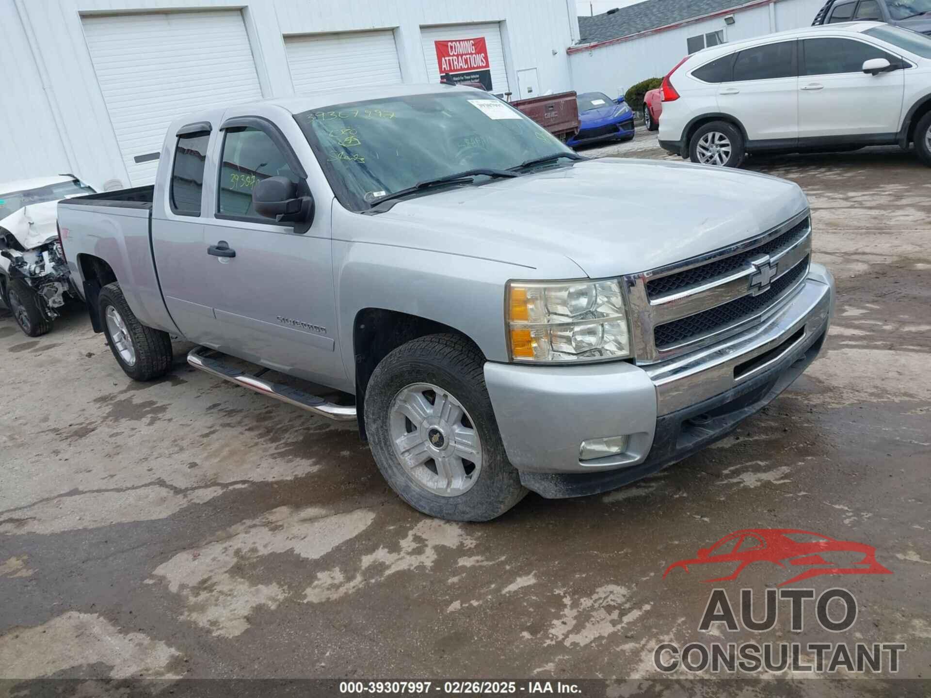 CHEVROLET SILVERADO 1500 2011 - 1GCRKSE37BZ170368