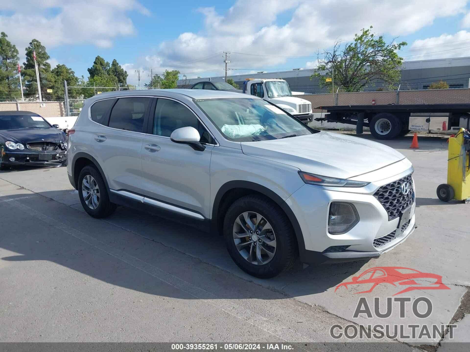 HYUNDAI SANTA FE 2019 - 5NMS23ADXKH057752