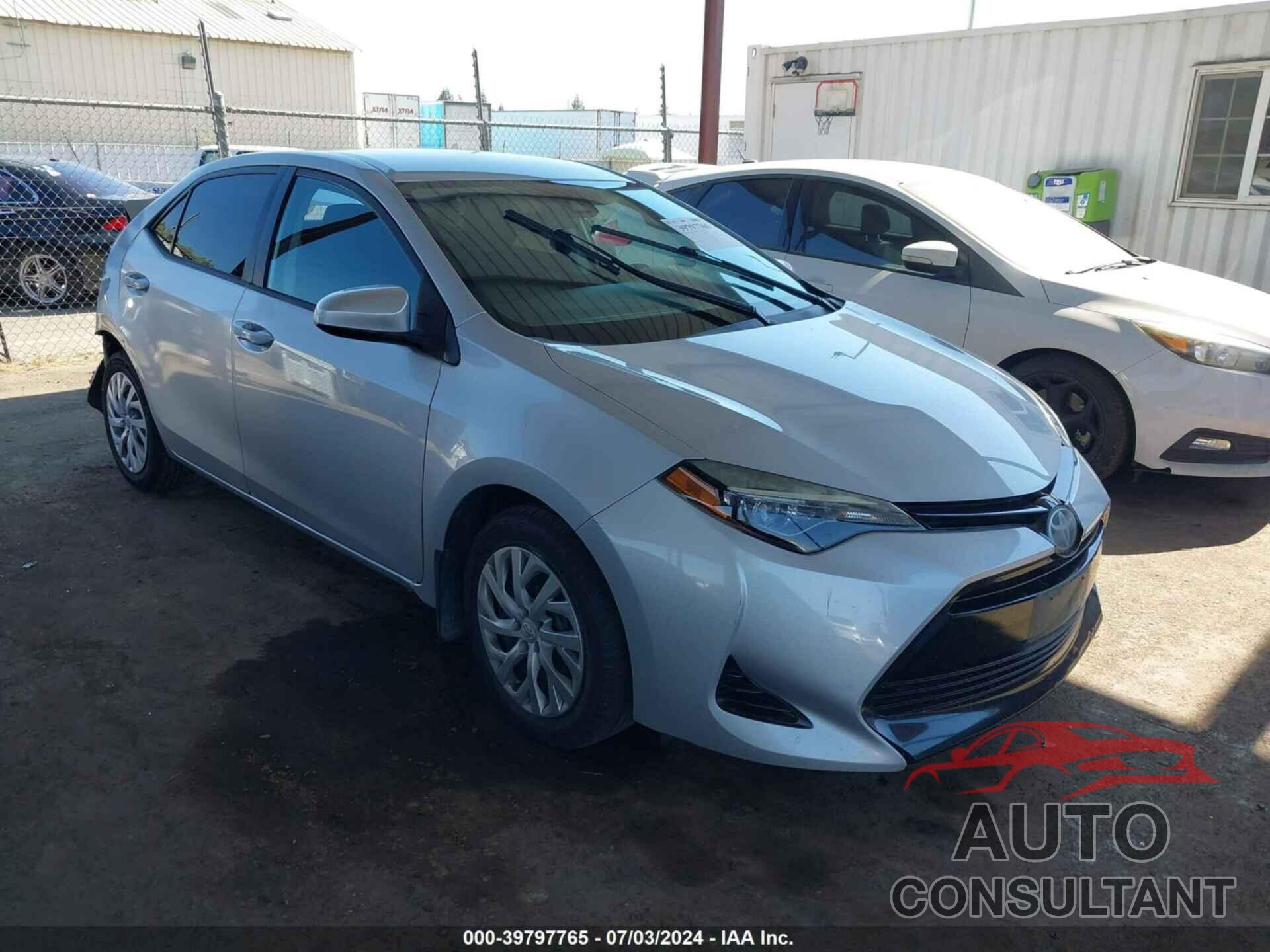 TOYOTA COROLLA 2017 - 5YFBURHE8HP670429