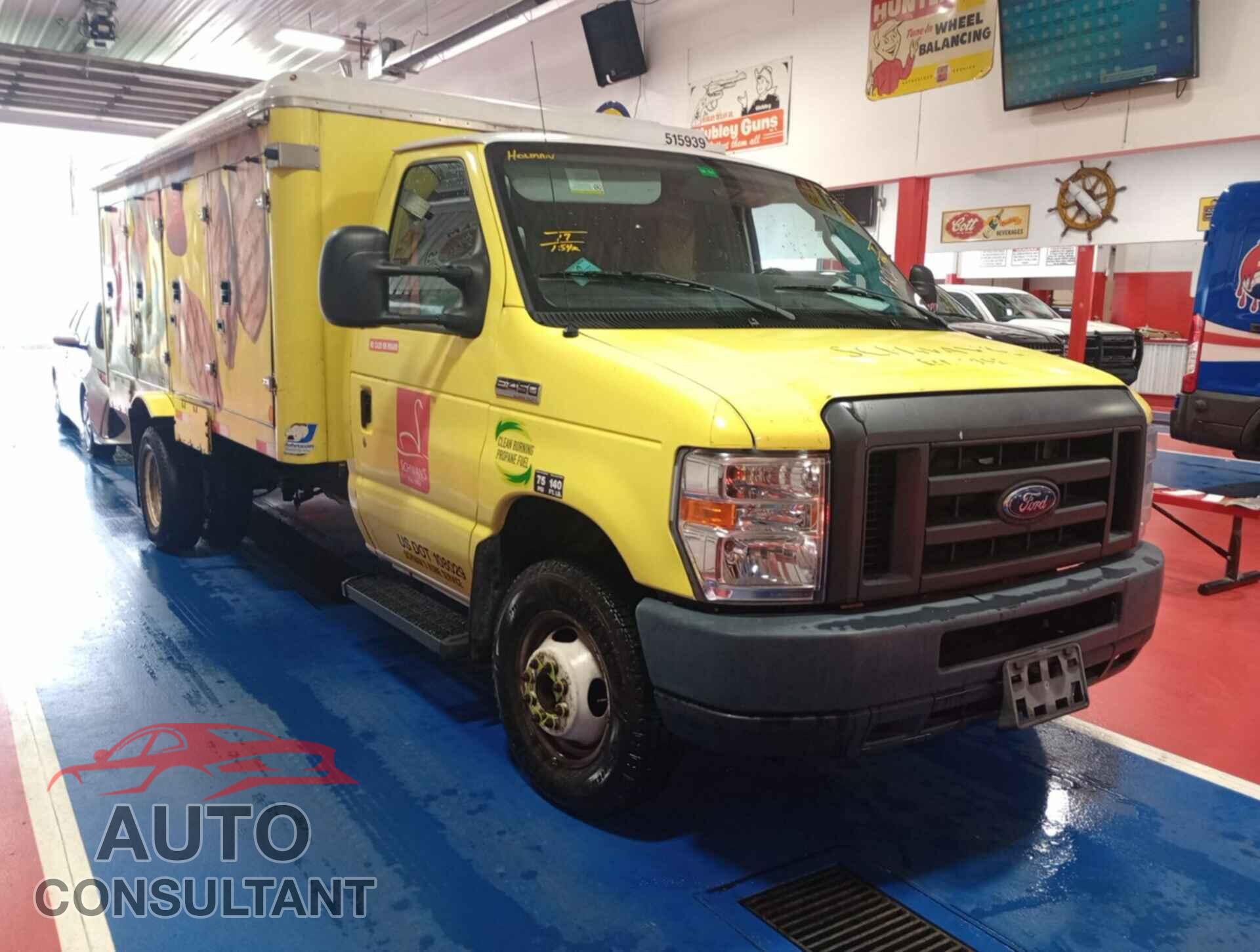 FORD ECONOLINE 2017 - 1FDXE4FS5HDC68624