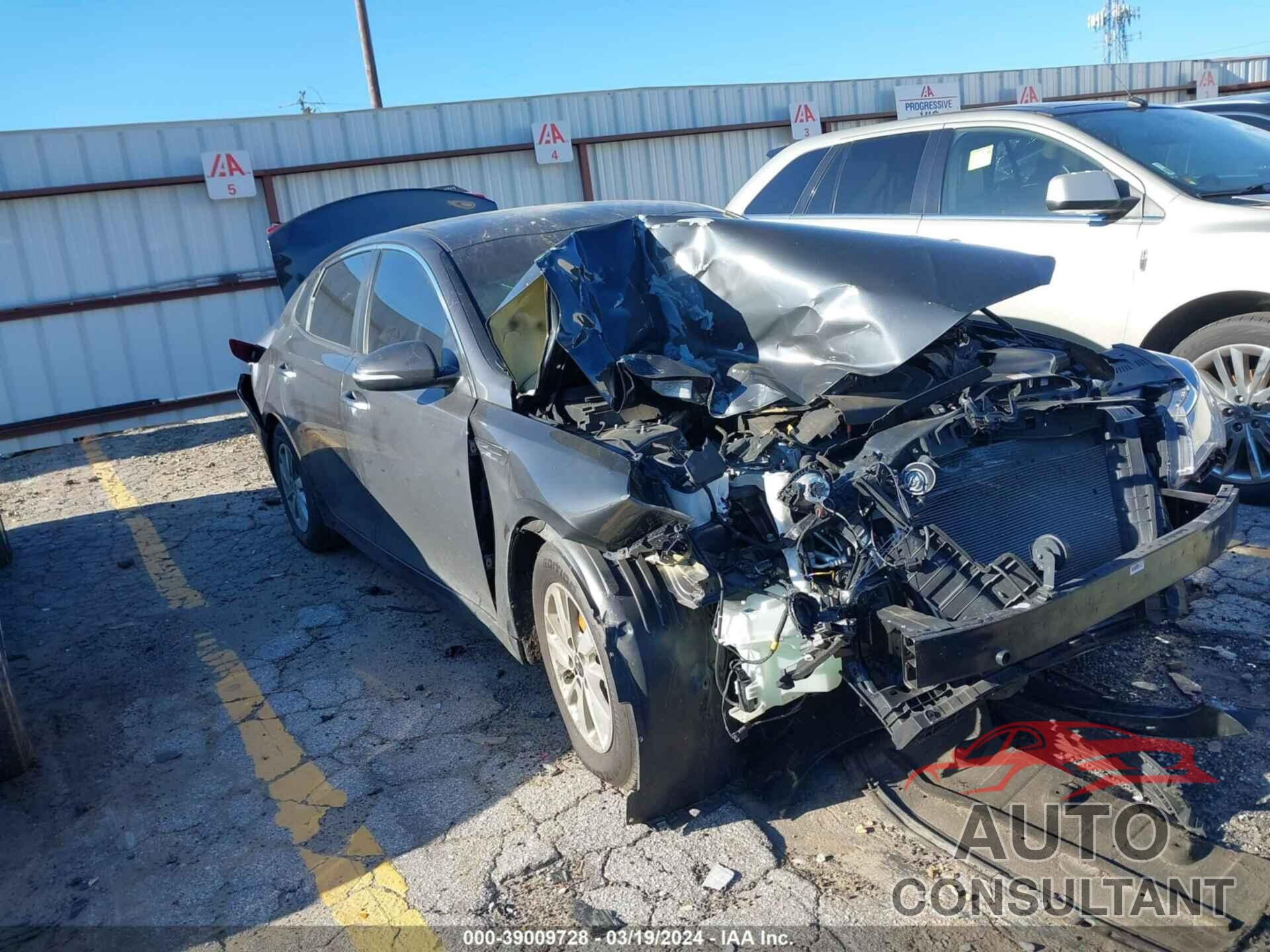 KIA OPTIMA 2018 - KNAGT4L3XJ5235512