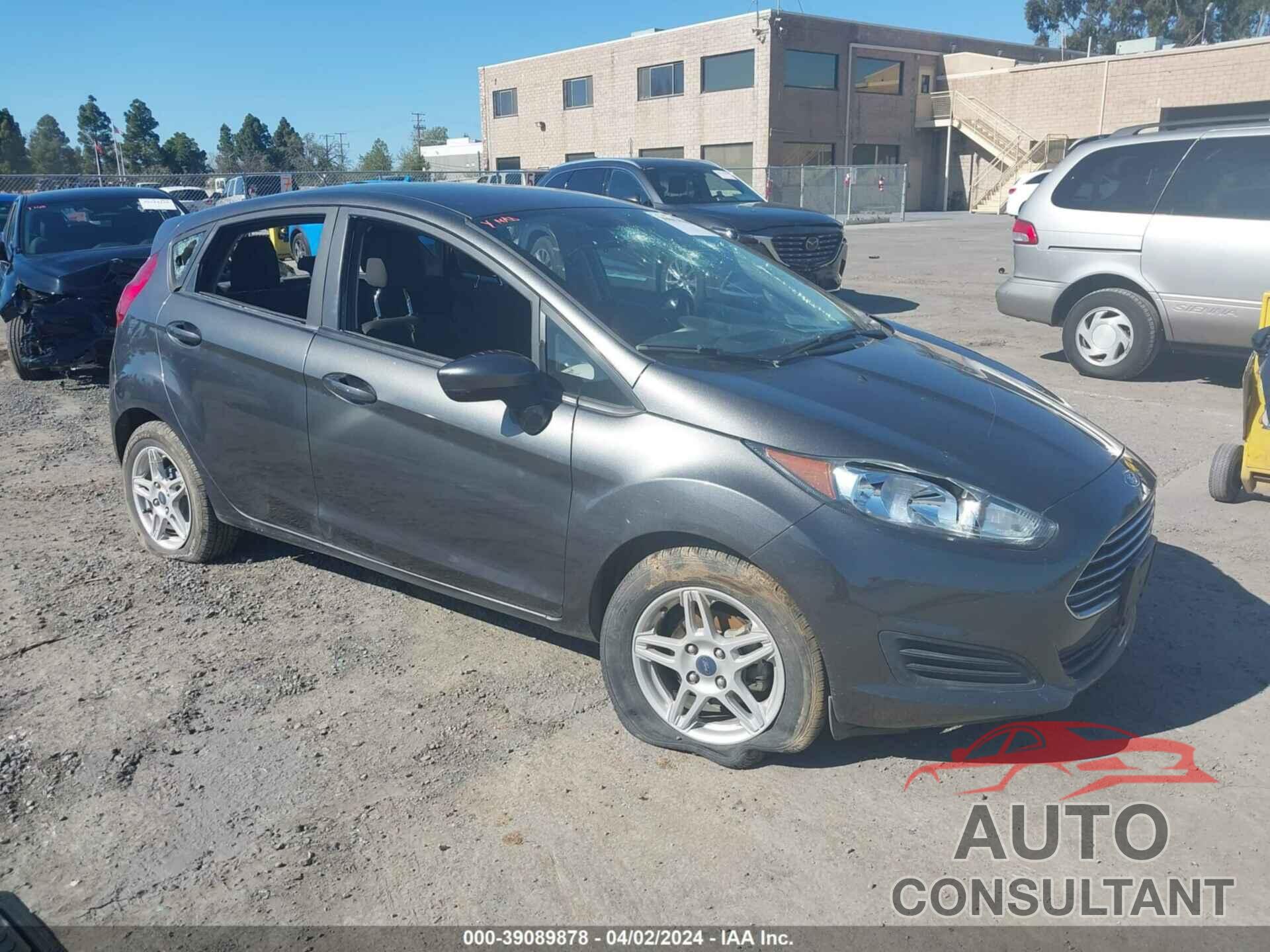 FORD FIESTA 2018 - 3FADP4EJ7JM101806