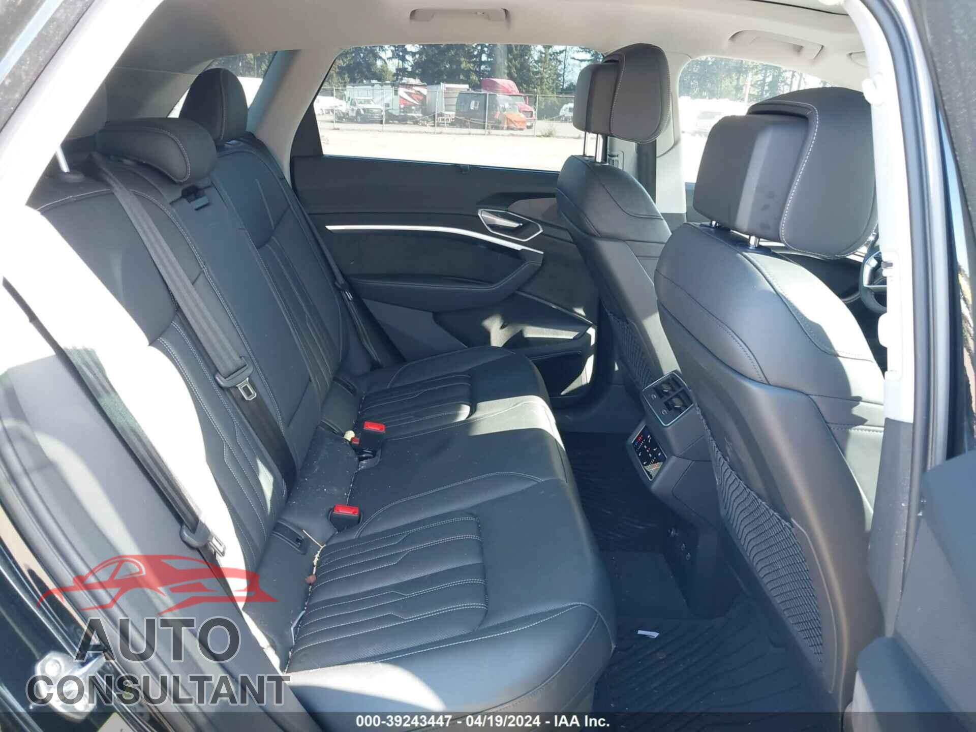 AUDI E-TRON 2021 - WA1VAAGE2MB037162