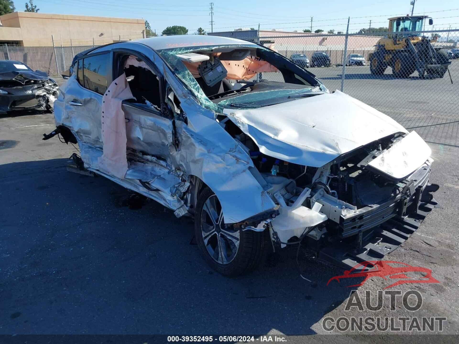 NISSAN LEAF 2018 - 1N4AZ1CP7JC312606