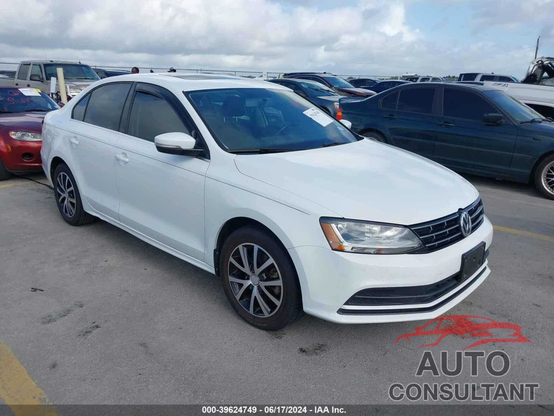 VOLKSWAGEN JETTA 2018 - 3VWDB7AJ2JM260780