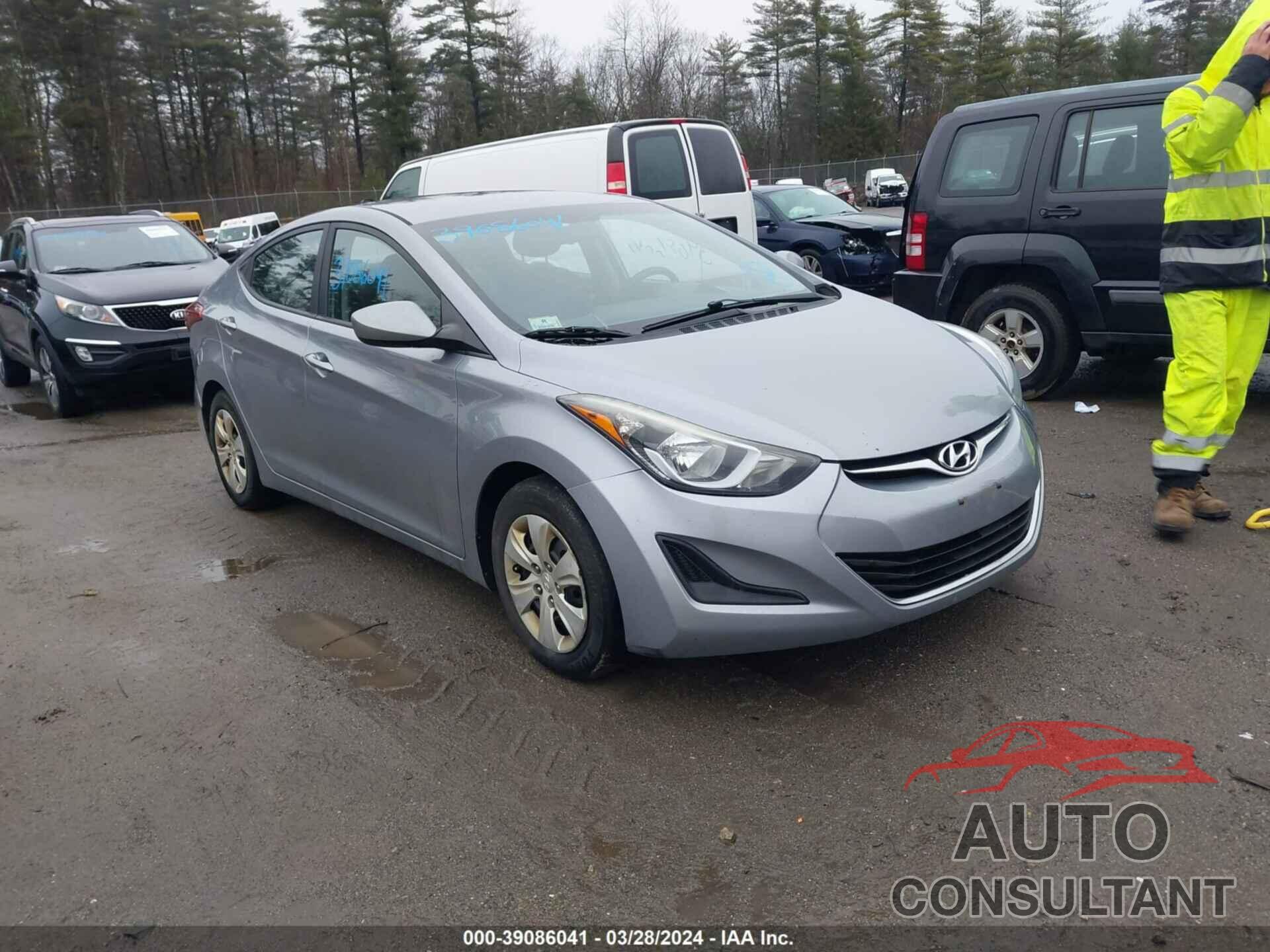 HYUNDAI ELANTRA 2016 - 5NPDH4AE0GH741290