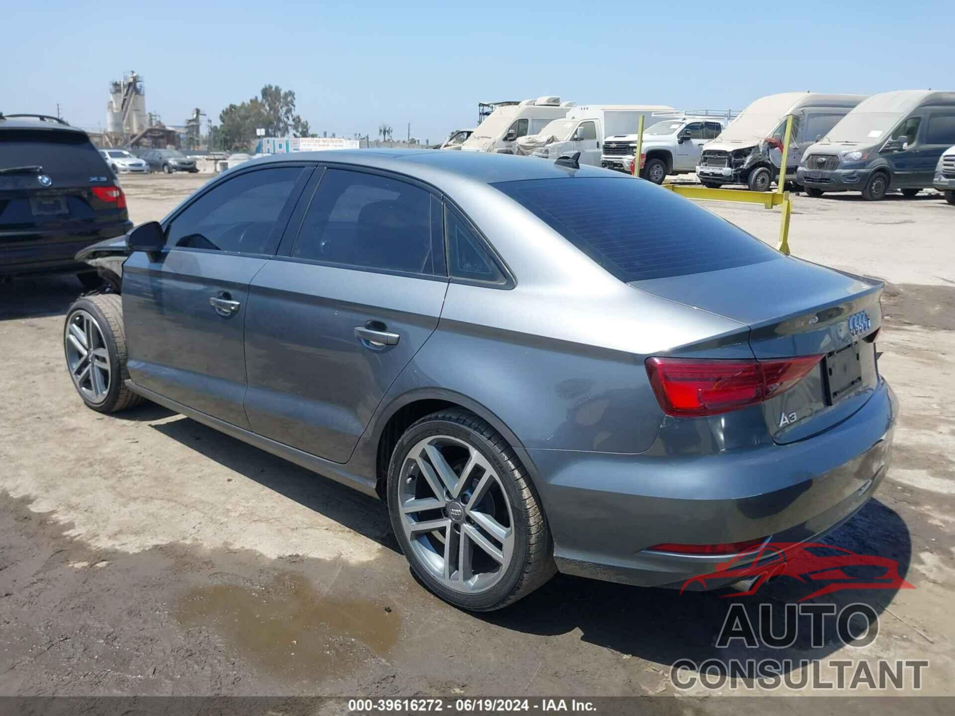 AUDI A3 2020 - WAUAUGFF7LA005527