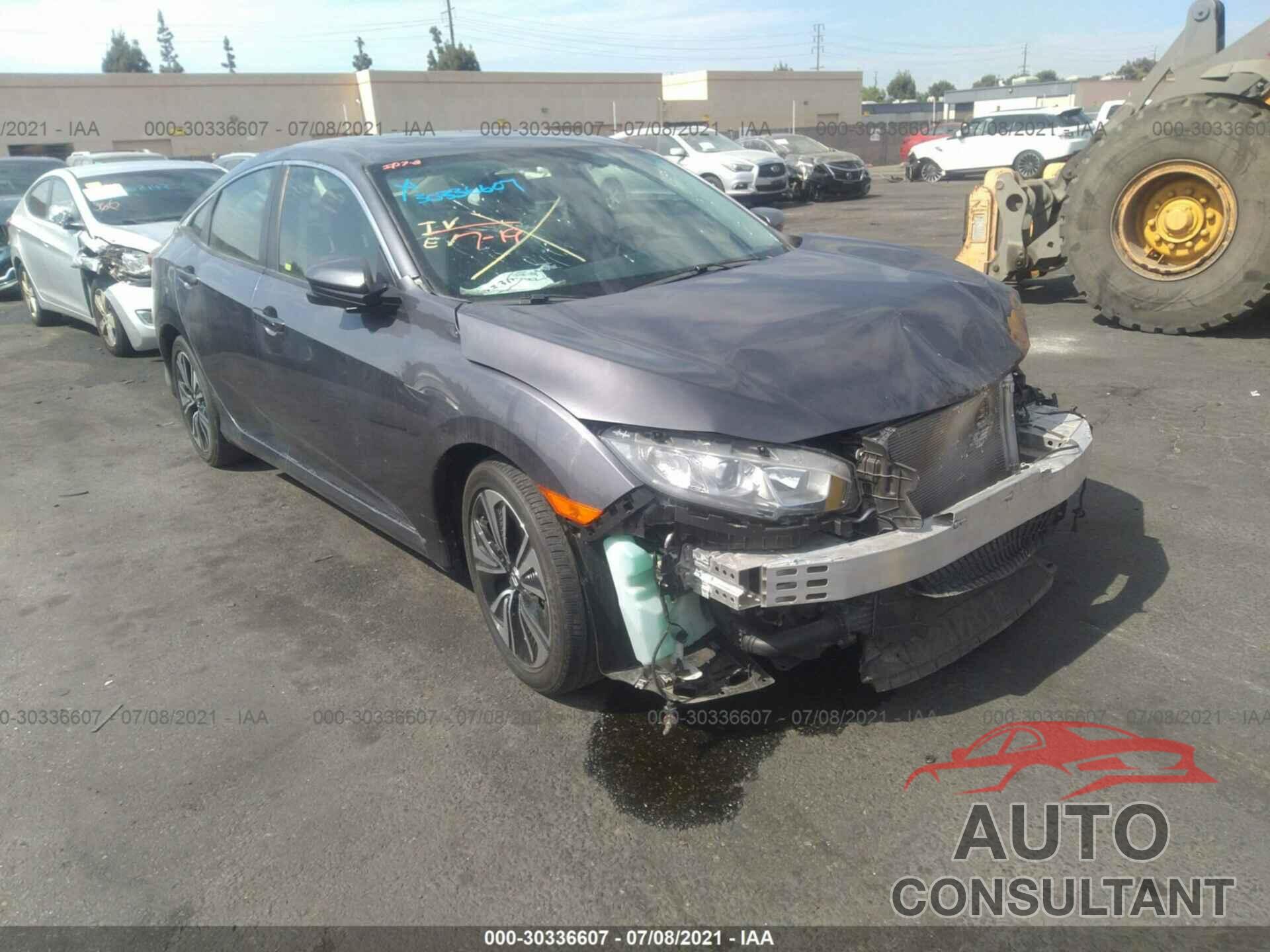 HONDA CIVIC SEDAN 2018 - JHMFC1F72JX010676