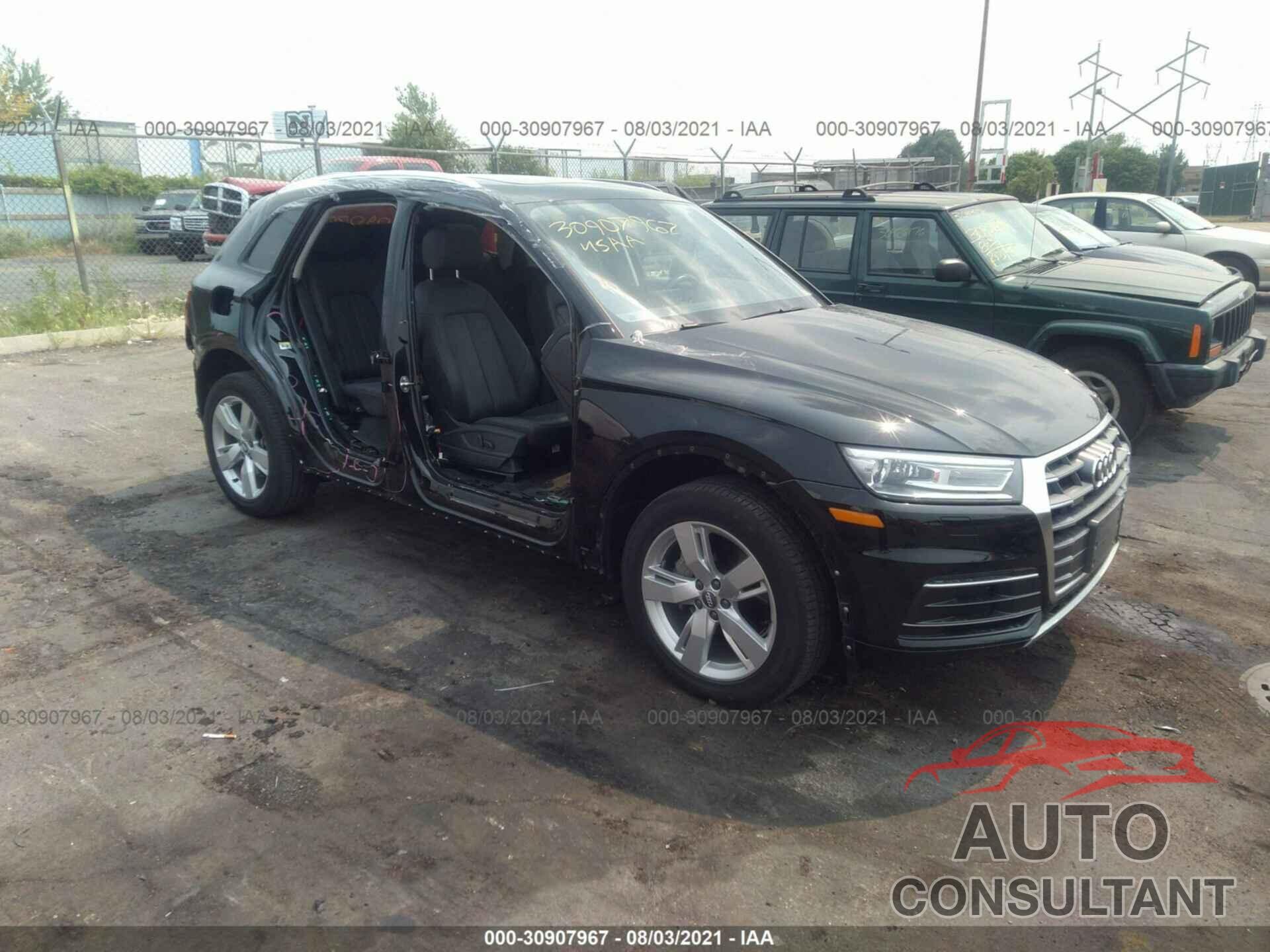 AUDI Q5 2018 - WA1ANAFY6J2141812