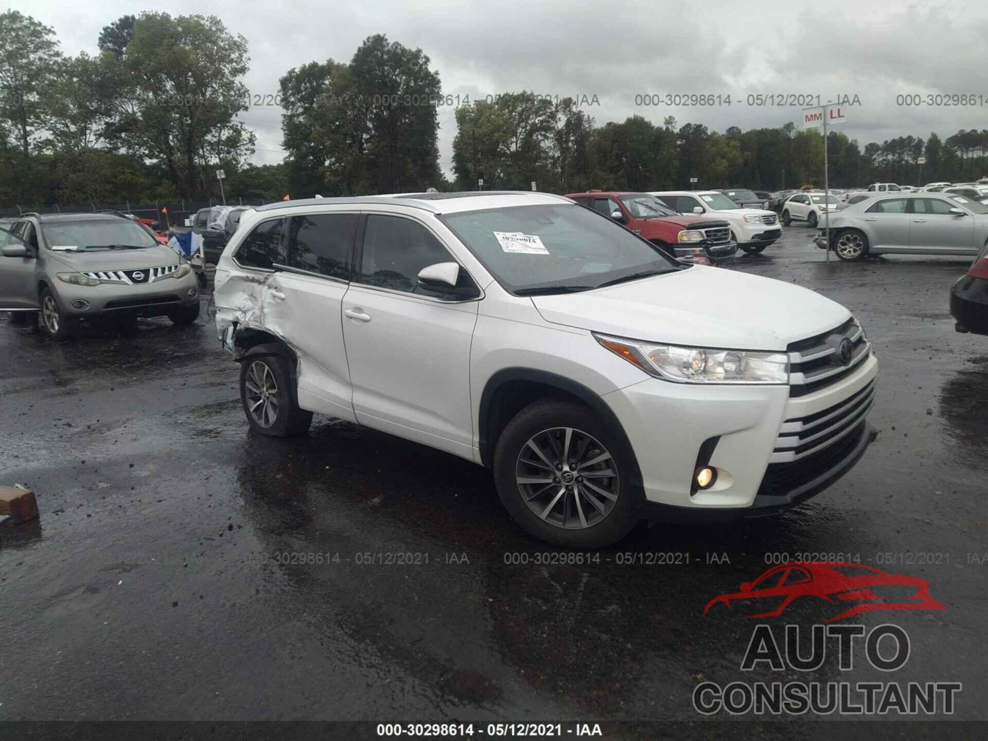 TOYOTA HIGHLANDER 2018 - 5TDKZRFH9JS275624