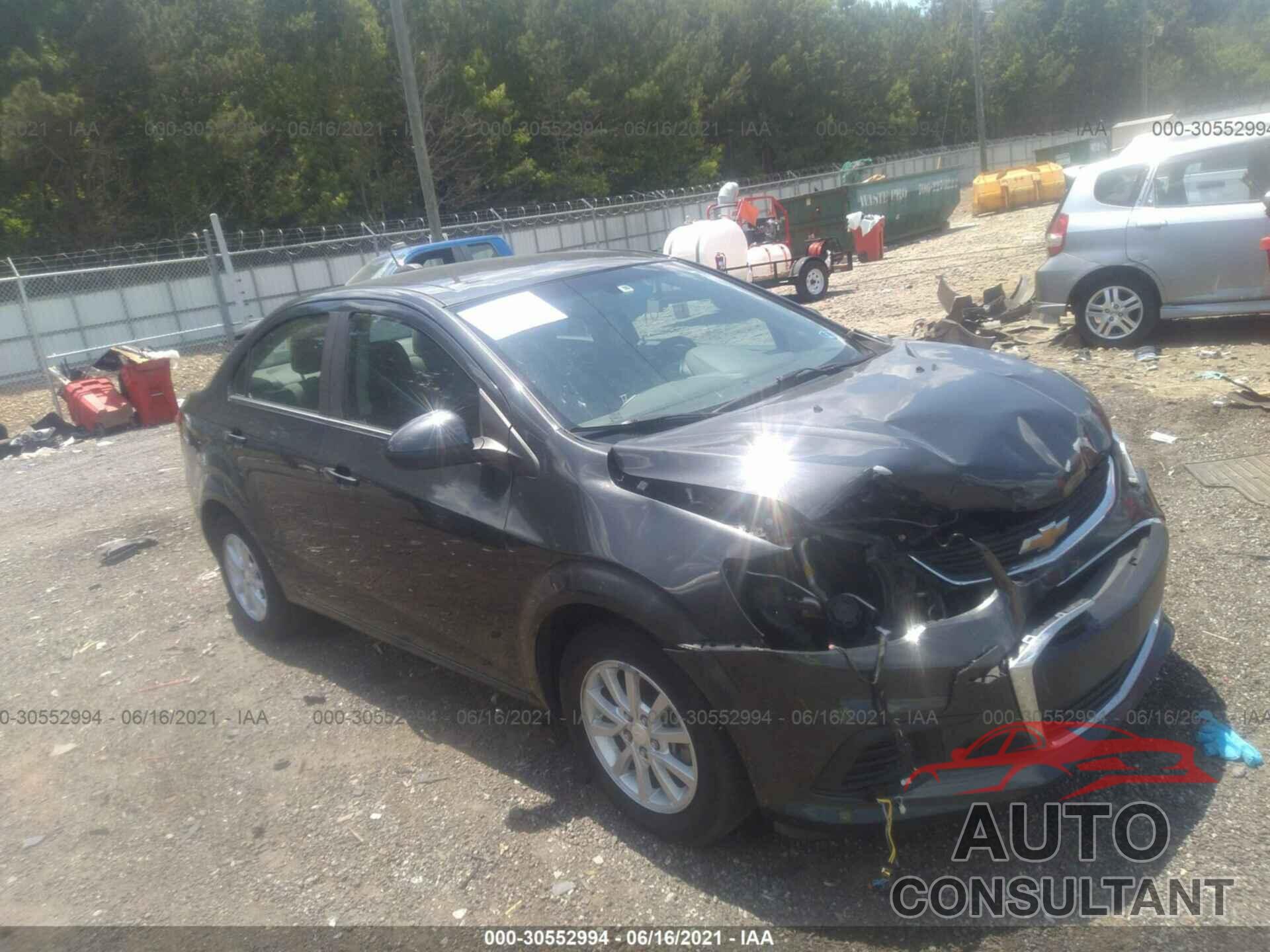 CHEVROLET SONIC 2017 - 1G1JD5SH4H4145662