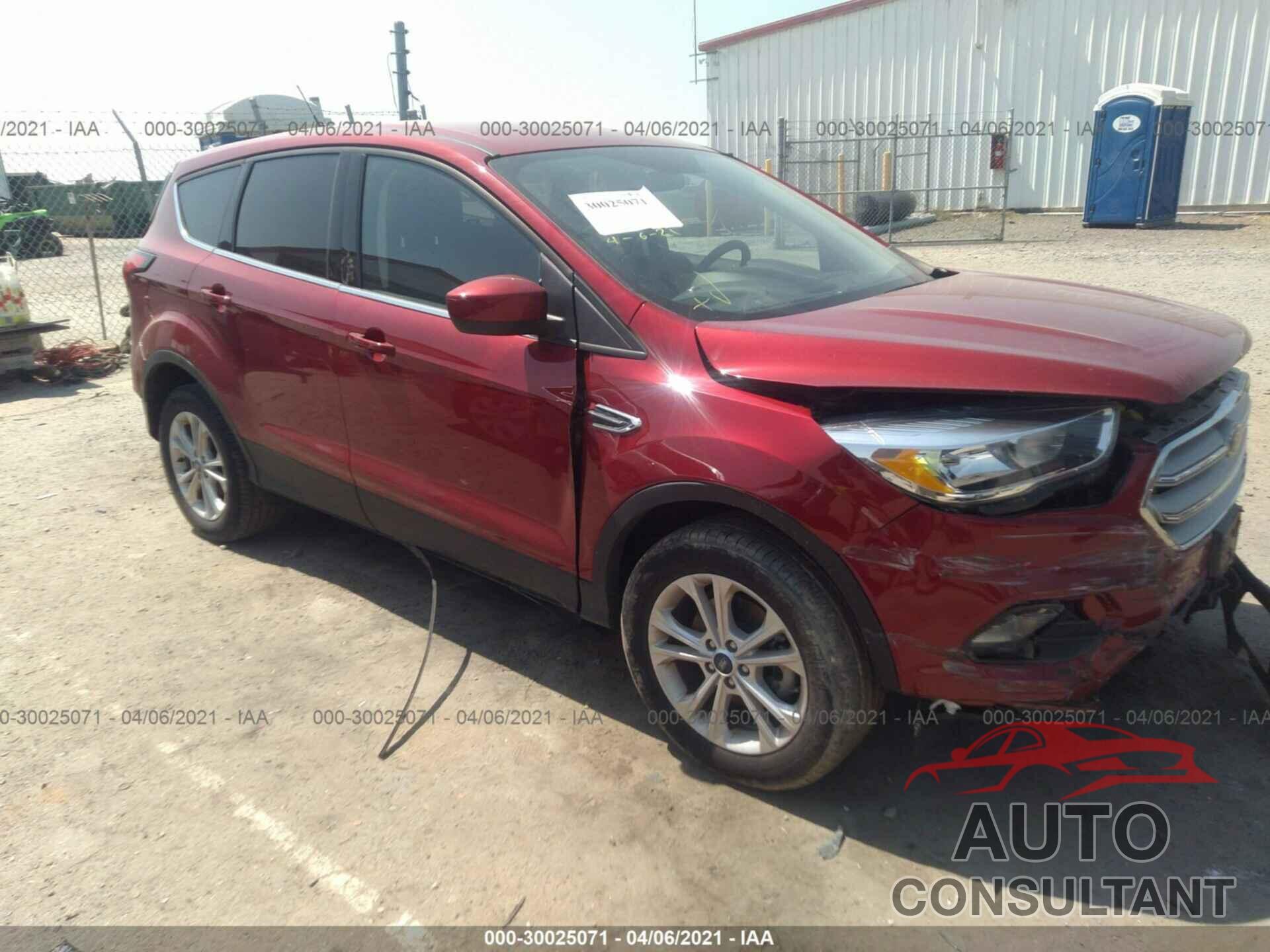 FORD ESCAPE 2019 - 1FMCU0GDXKUB49582