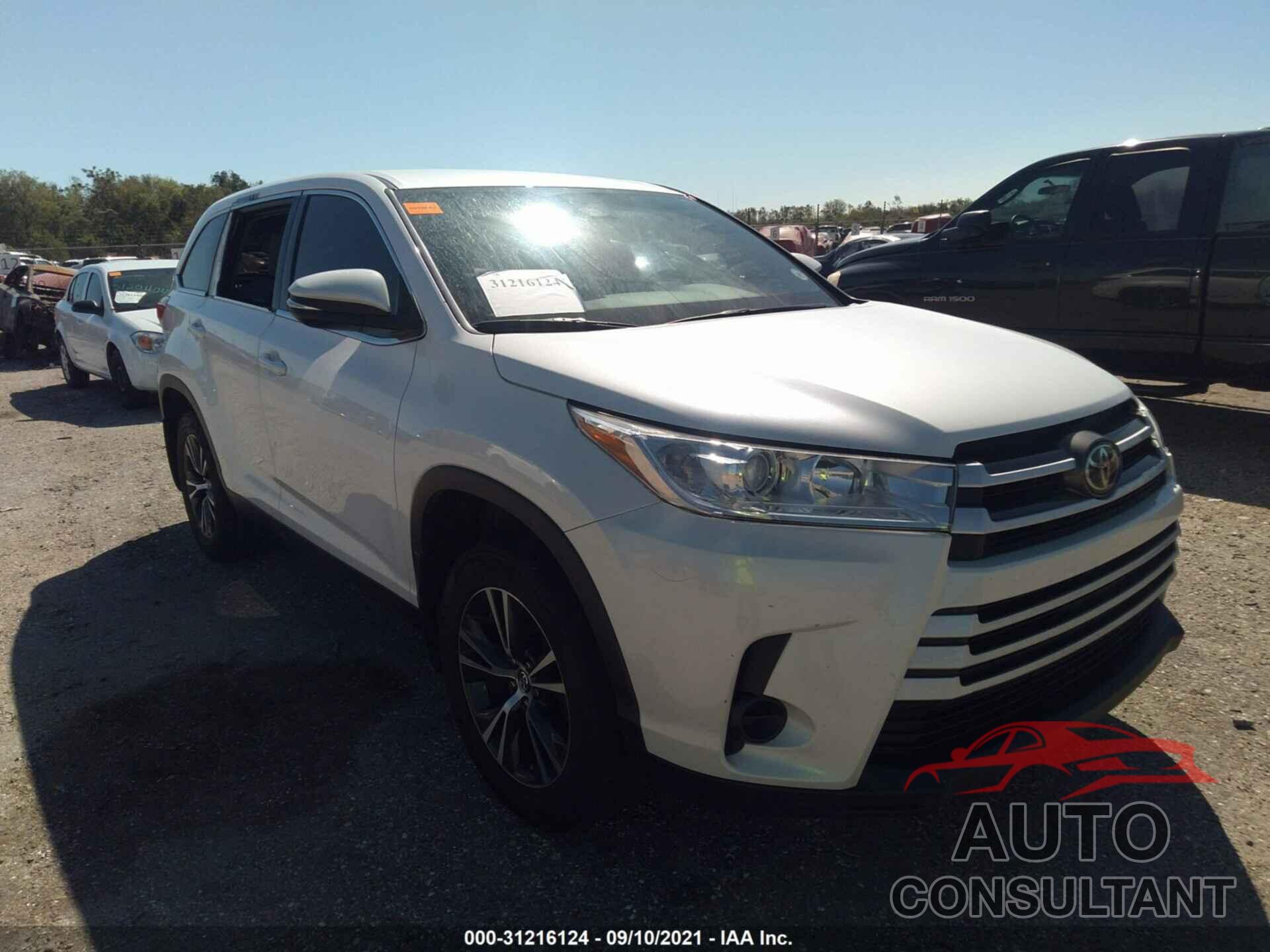 TOYOTA HIGHLANDER 2019 - 5TDZARFHXKS053455
