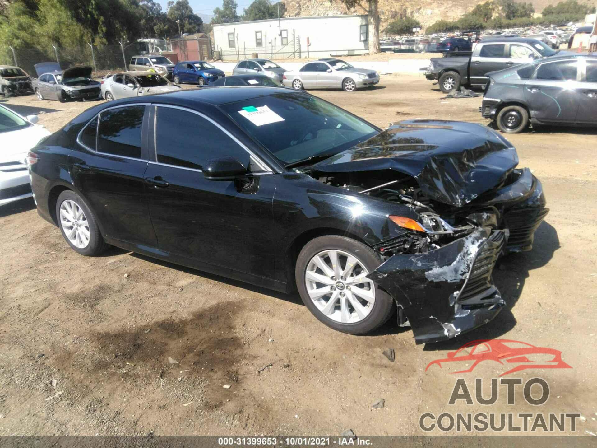 TOYOTA CAMRY 2018 - 4T1B11HK2JU636832