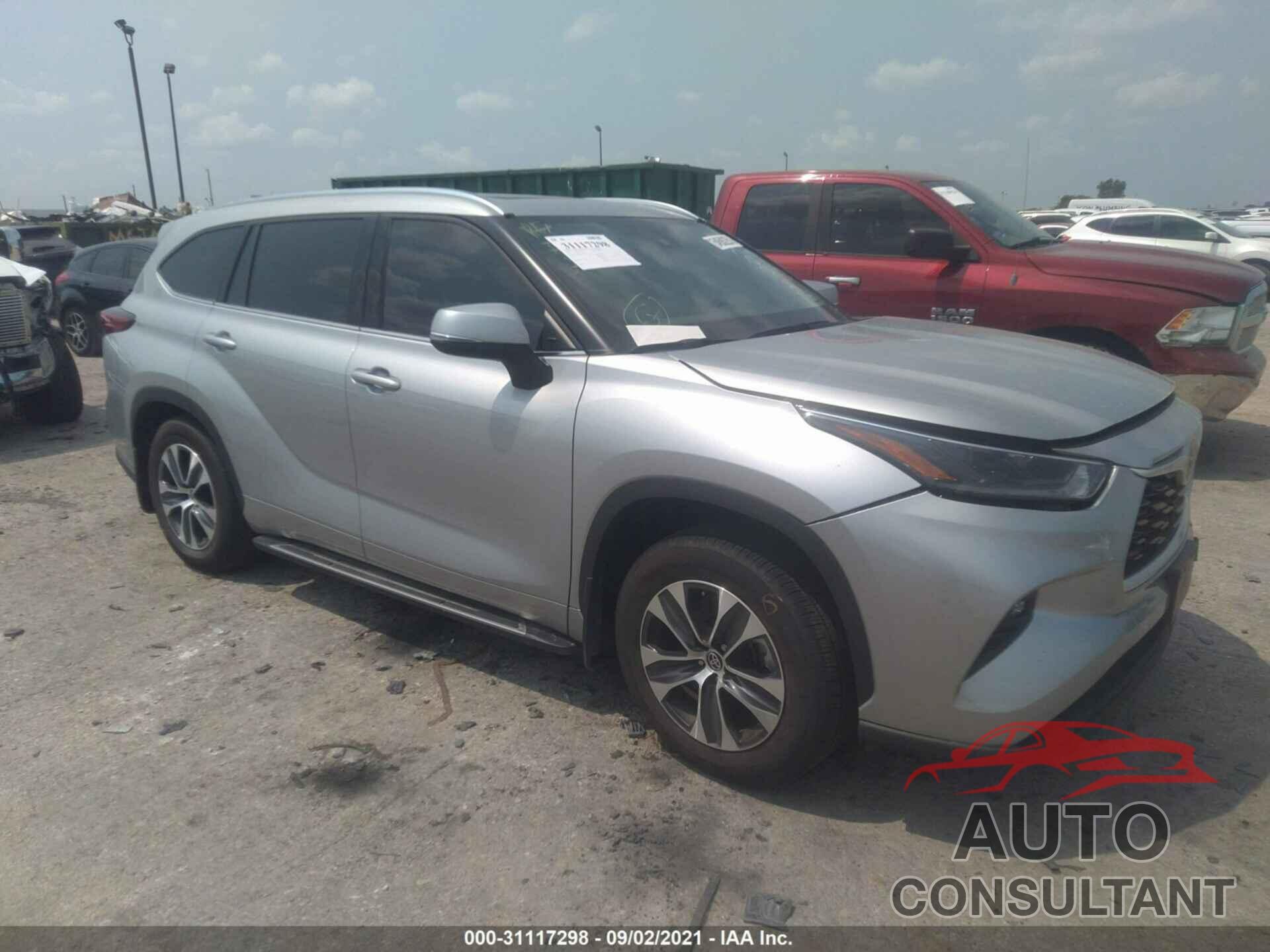 TOYOTA HIGHLANDER 2021 - 5TDGZRAH1MS520045