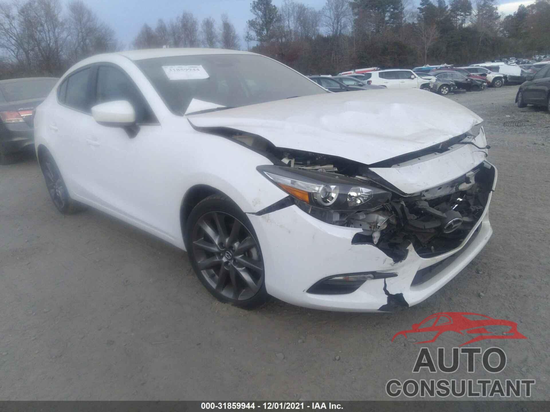 MAZDA MAZDA3 4-DOOR 2018 - 3MZBN1V30JM212542