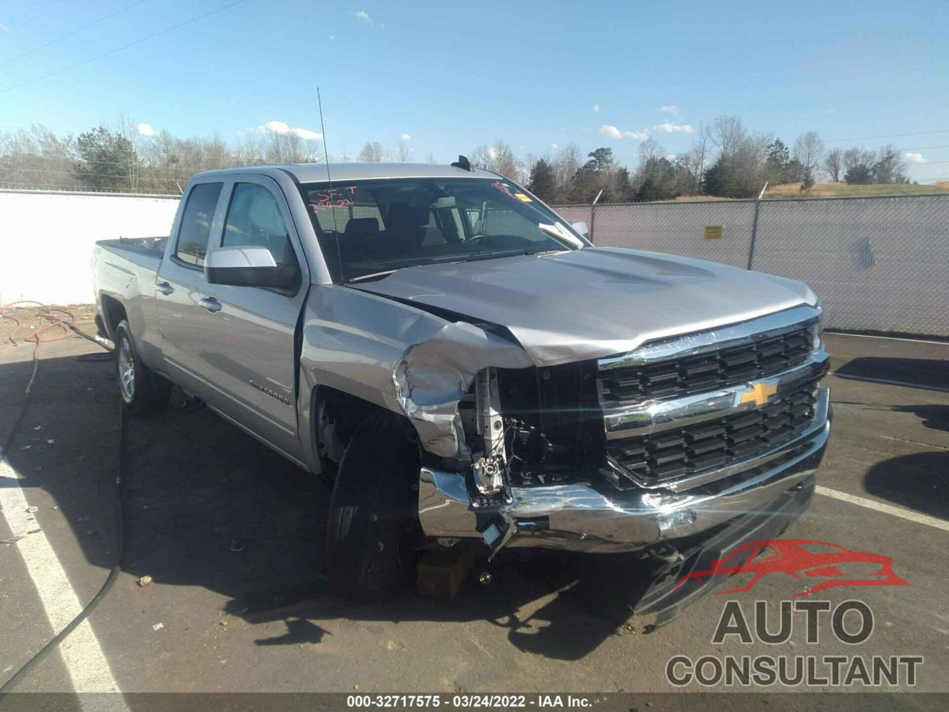 CHEVROLET SILVERADO 1500 2018 - 1GCVKREH3JZ138910