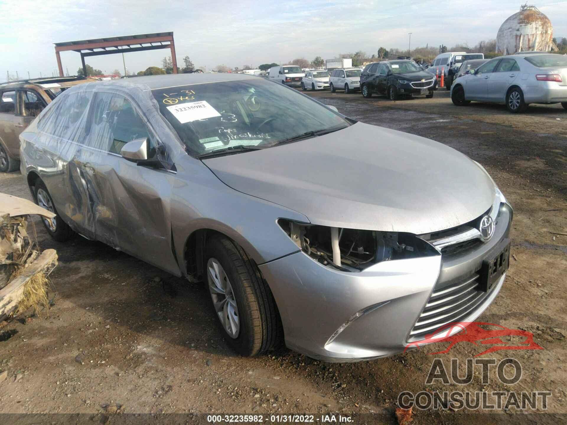 TOYOTA CAMRY 2016 - 4T4BF1FK1GR518337