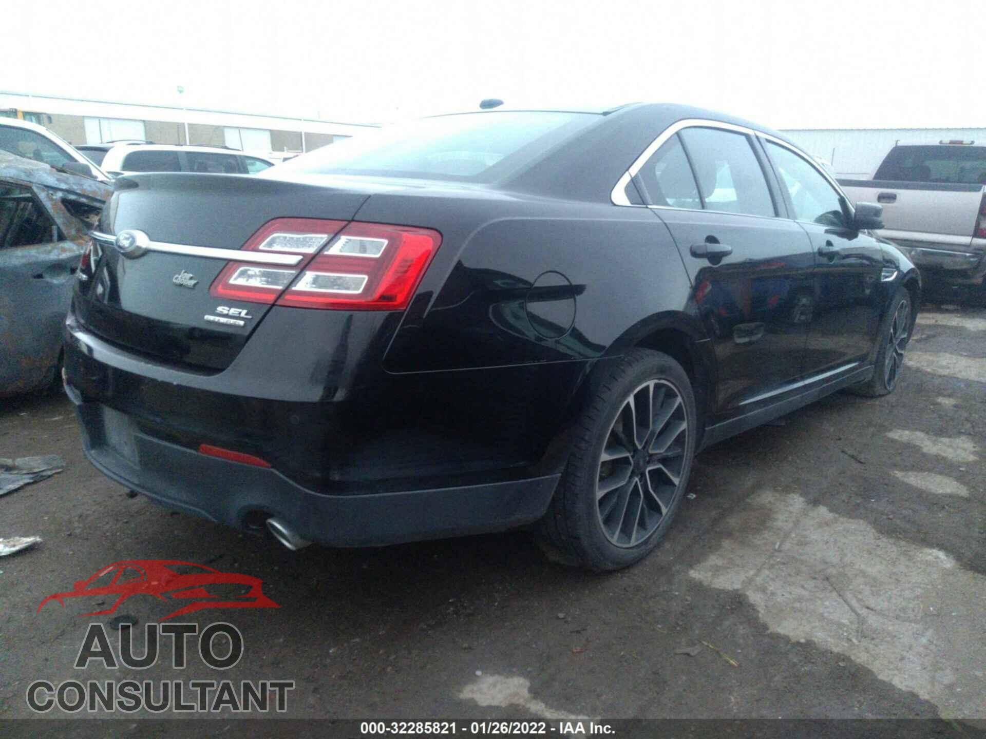 FORD TAURUS 2017 - 1FAHP2E85HG138991