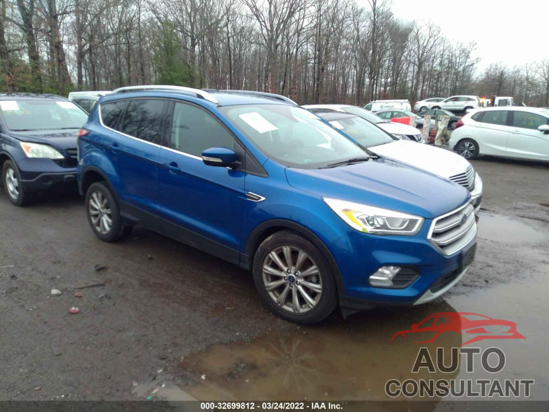 FORD ESCAPE 2017 - 1FMCU0J90HUF02960