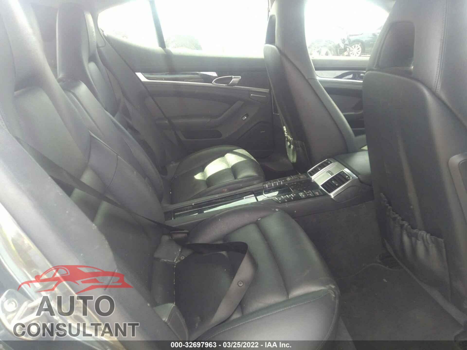 PORSCHE PANAMERA 2016 - WP0AA2A72GL001961