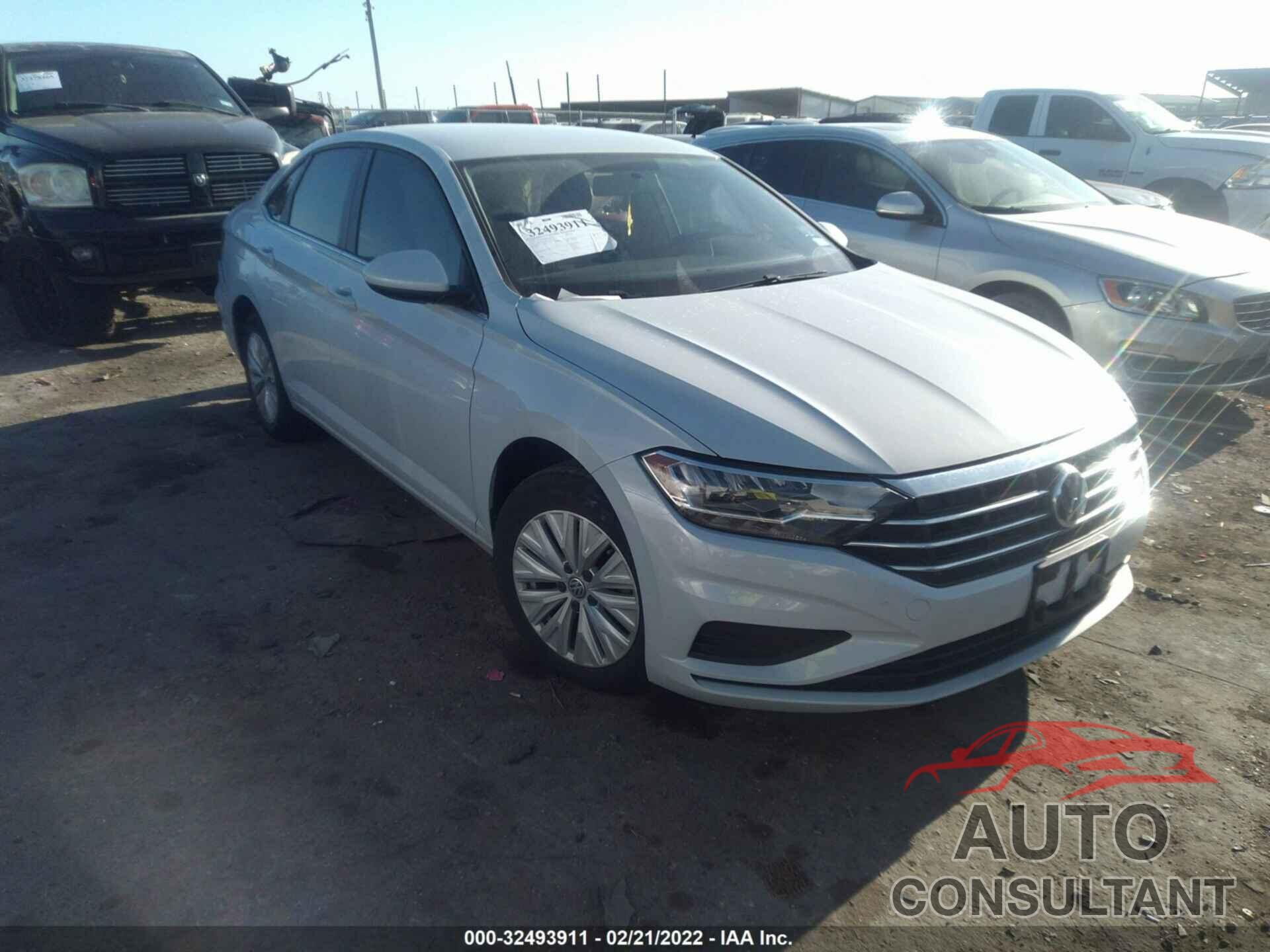 VOLKSWAGEN JETTA 2019 - 3VWC57BU1KM137517