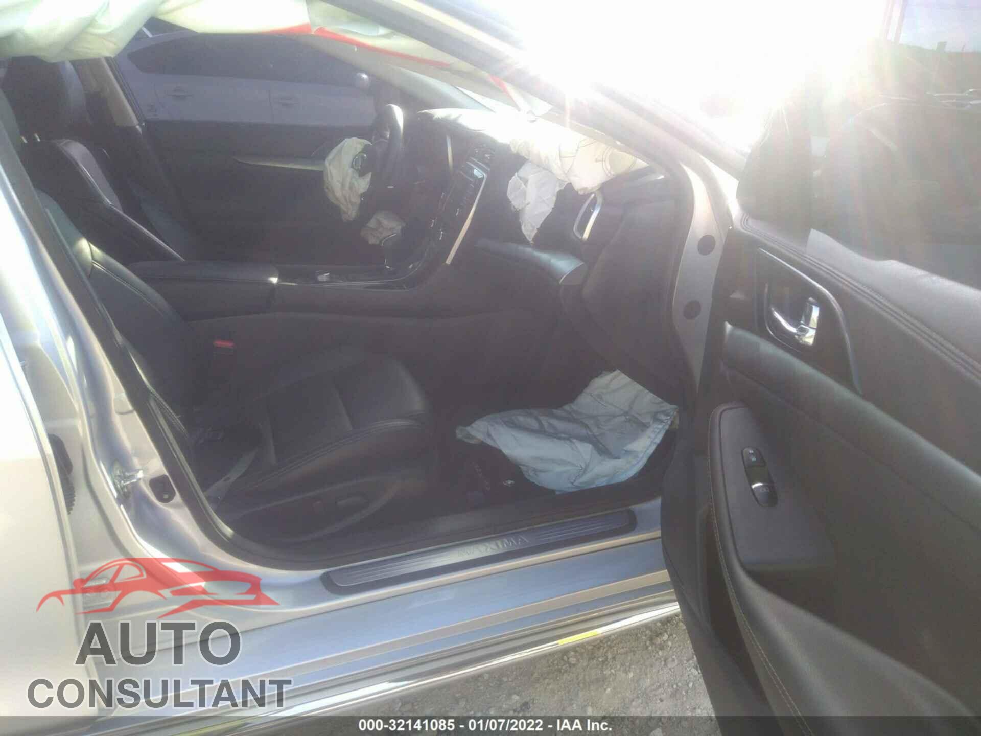 NISSAN MAXIMA 2019 - 1N4AA6AV6KC366521