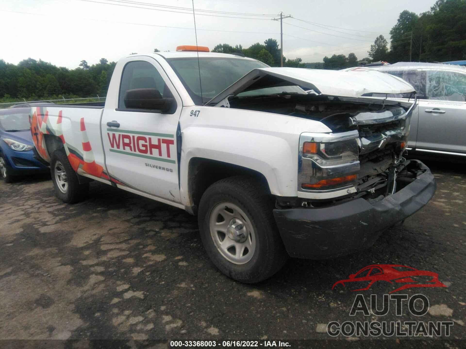 CHEVROLET SILVERADO 1500 2018 - 1GCNCNEH5JZ300395
