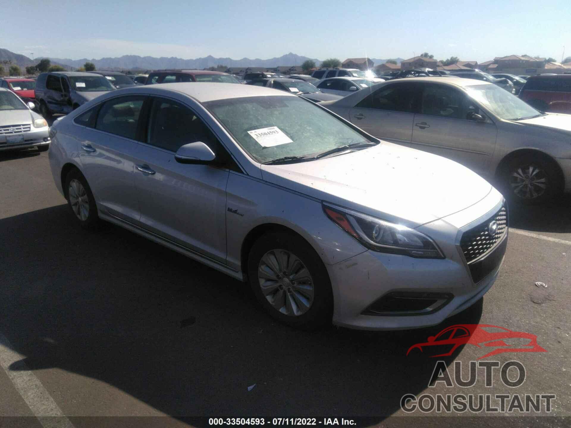 HYUNDAI SONATA HYBRID 2017 - KMHE24L10HA043735