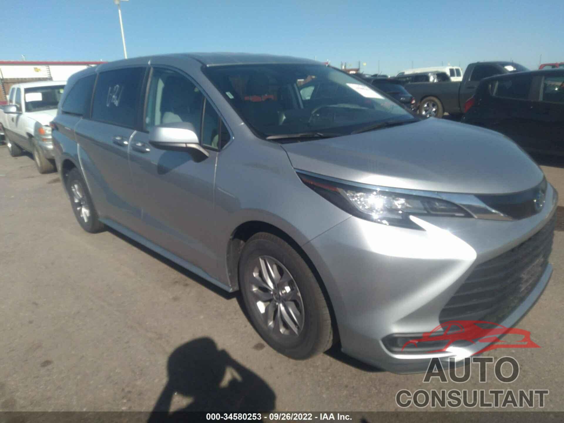 TOYOTA SIENNA 2022 - 5TDKRKEC3NS123311