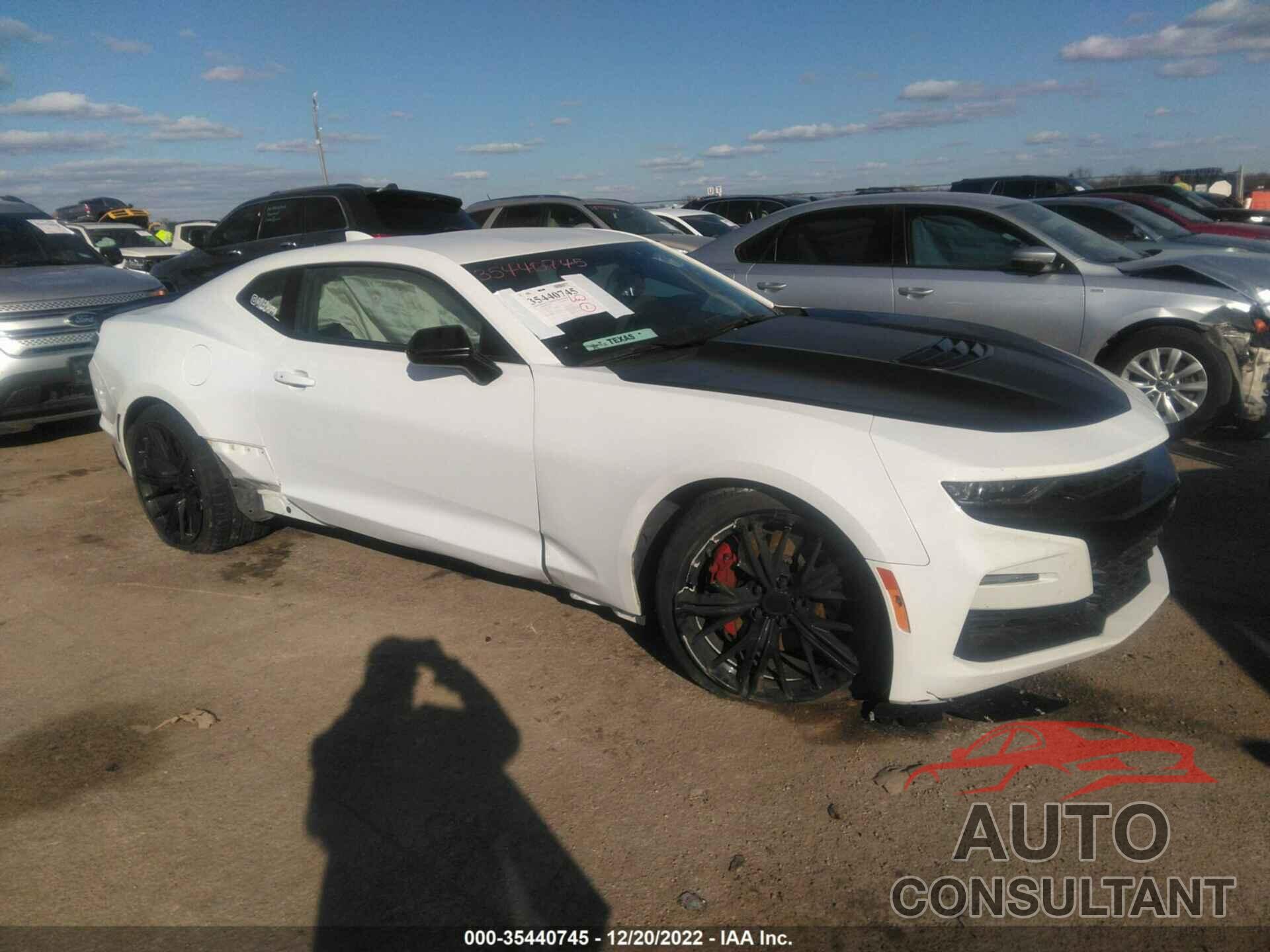 CHEVROLET CAMARO 2019 - 1G1FE1R70K0153474