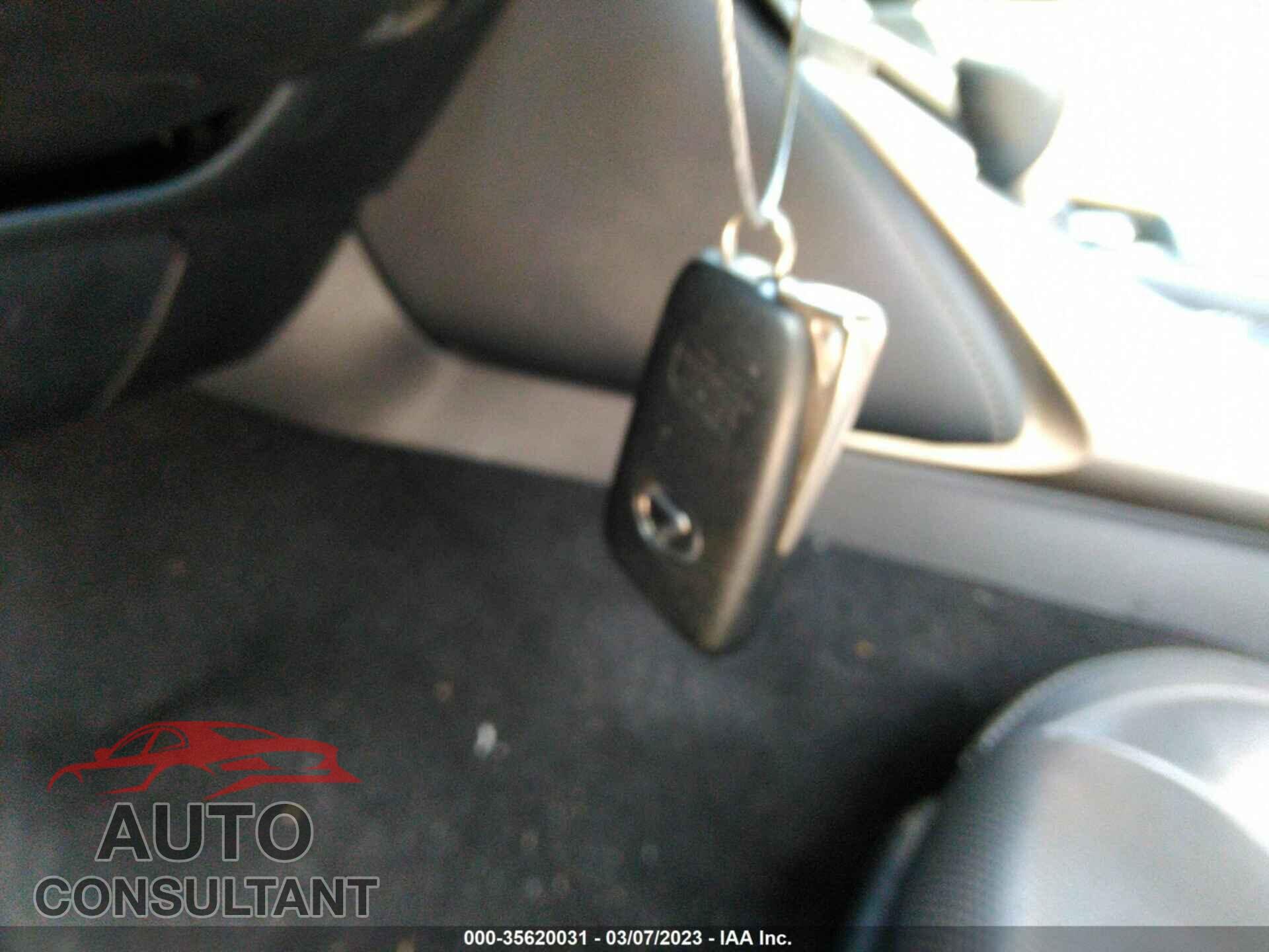 LEXUS IS 350 2015 - JTHCE1D25F5007021