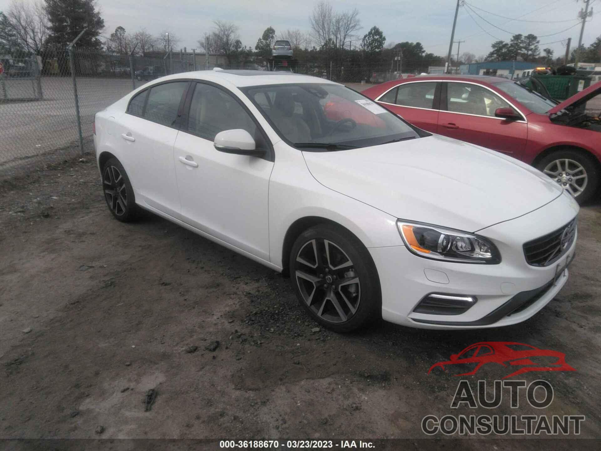 VOLVO S60 2018 - YV126MFL2J2460499