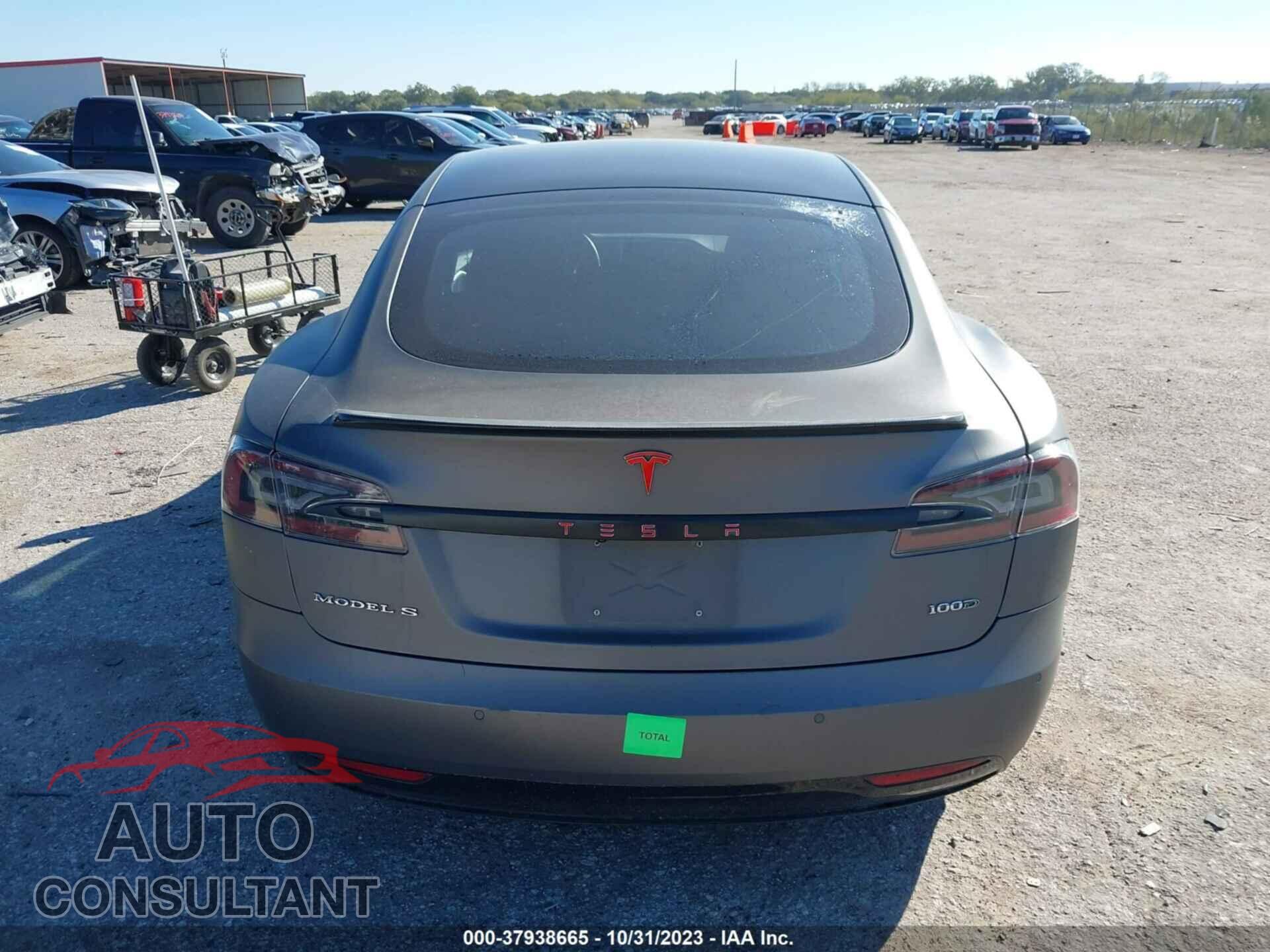 TESLA MODEL S 2017 - 5YJSA1E21HF233145
