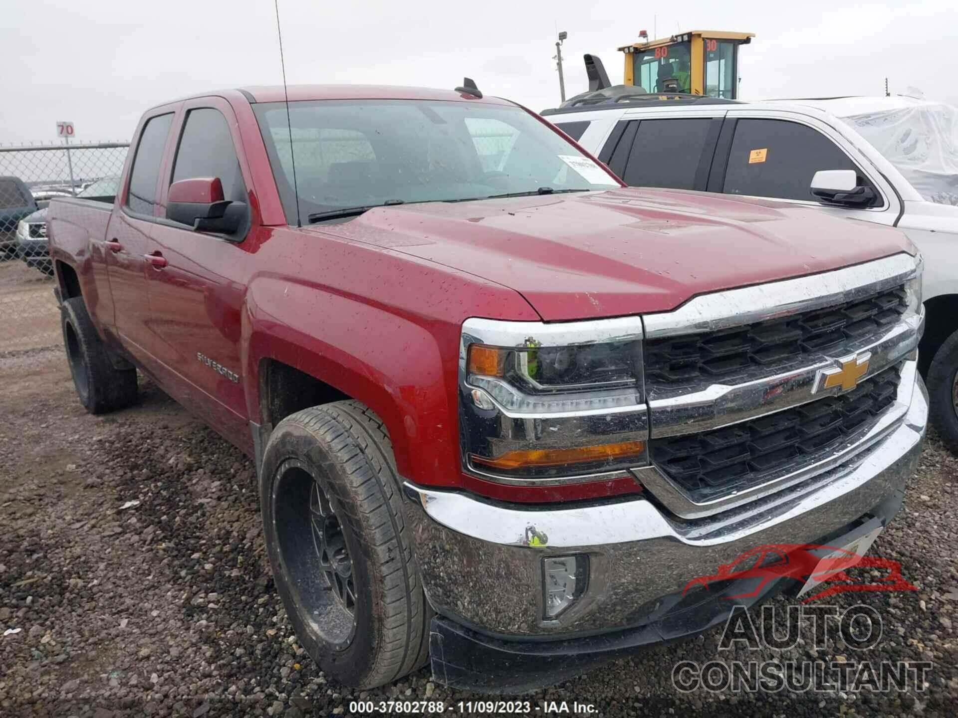 CHEVROLET SILVERADO 1500 2018 - 1GCRCREC0JZ222900