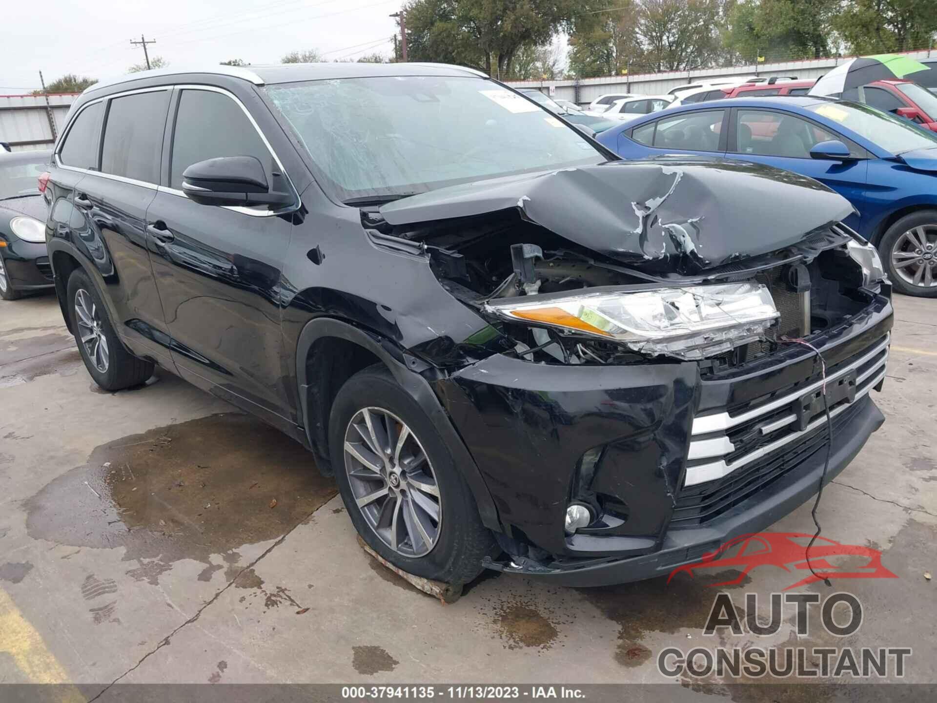 TOYOTA HIGHLANDER 2018 - 5TDKZRFH4JS271139