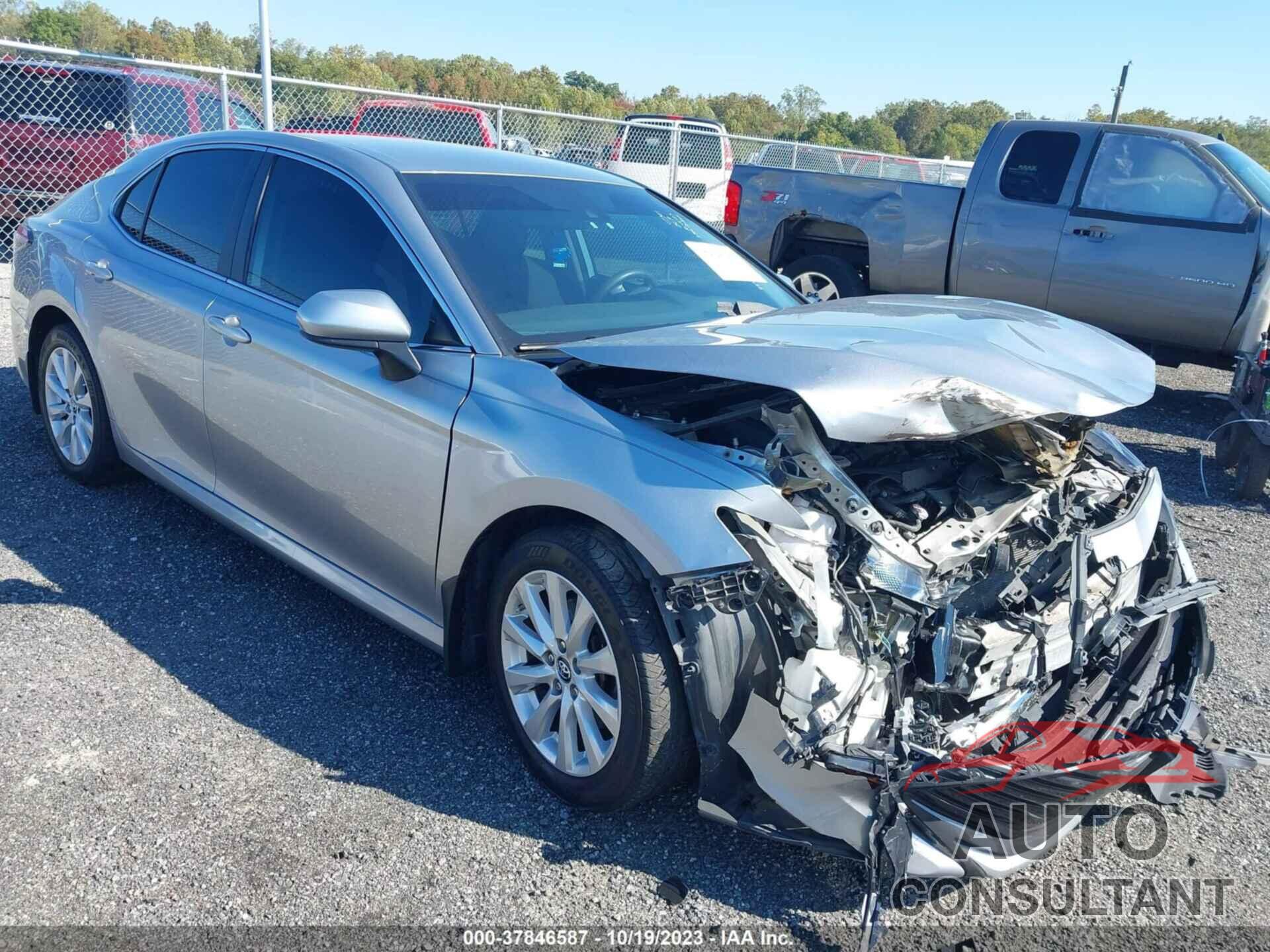 TOYOTA CAMRY 2019 - 4T1B11HKXKU851831