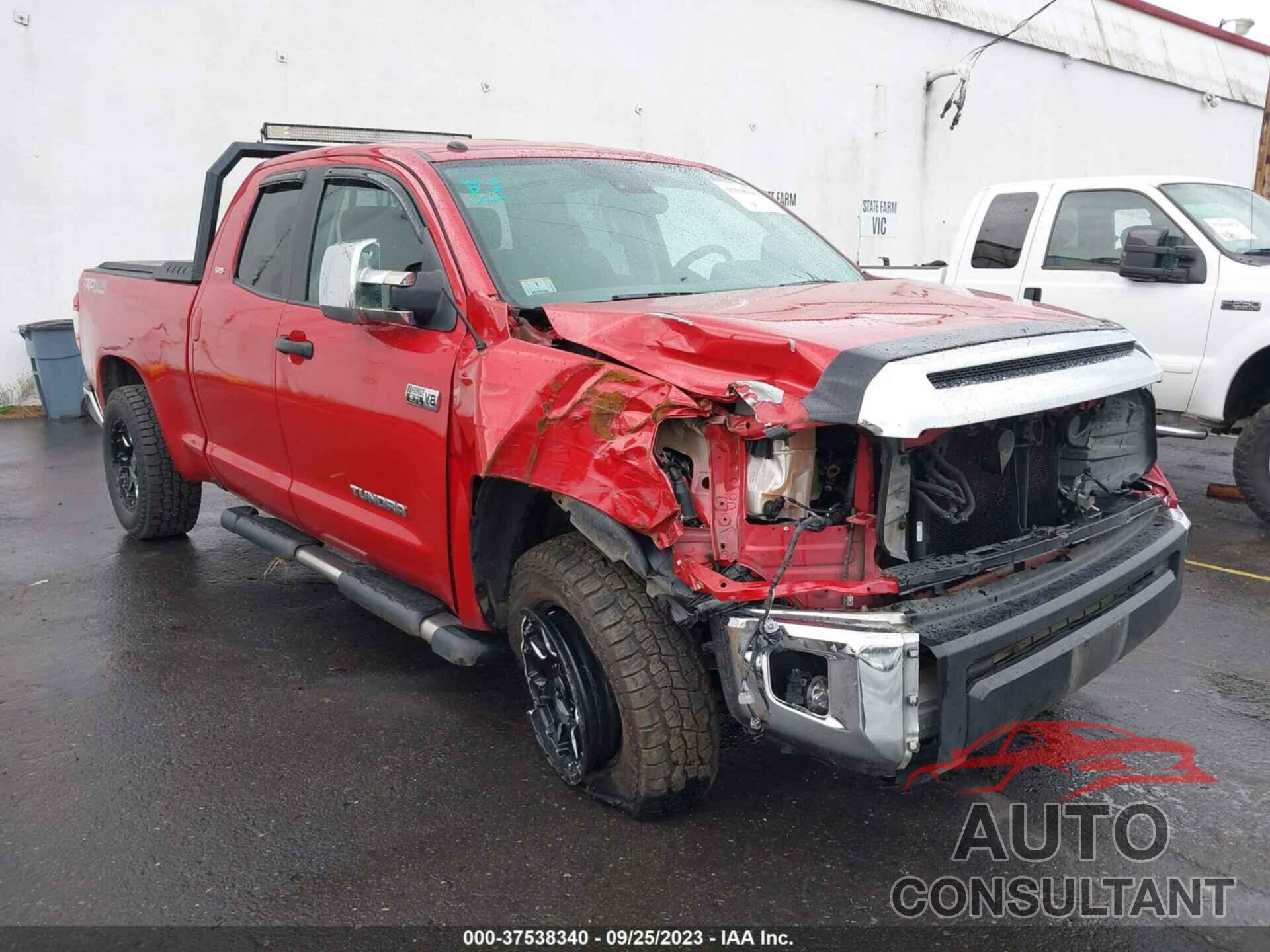 TOYOTA TUNDRA 2018 - 5TFUY5F14JX733989